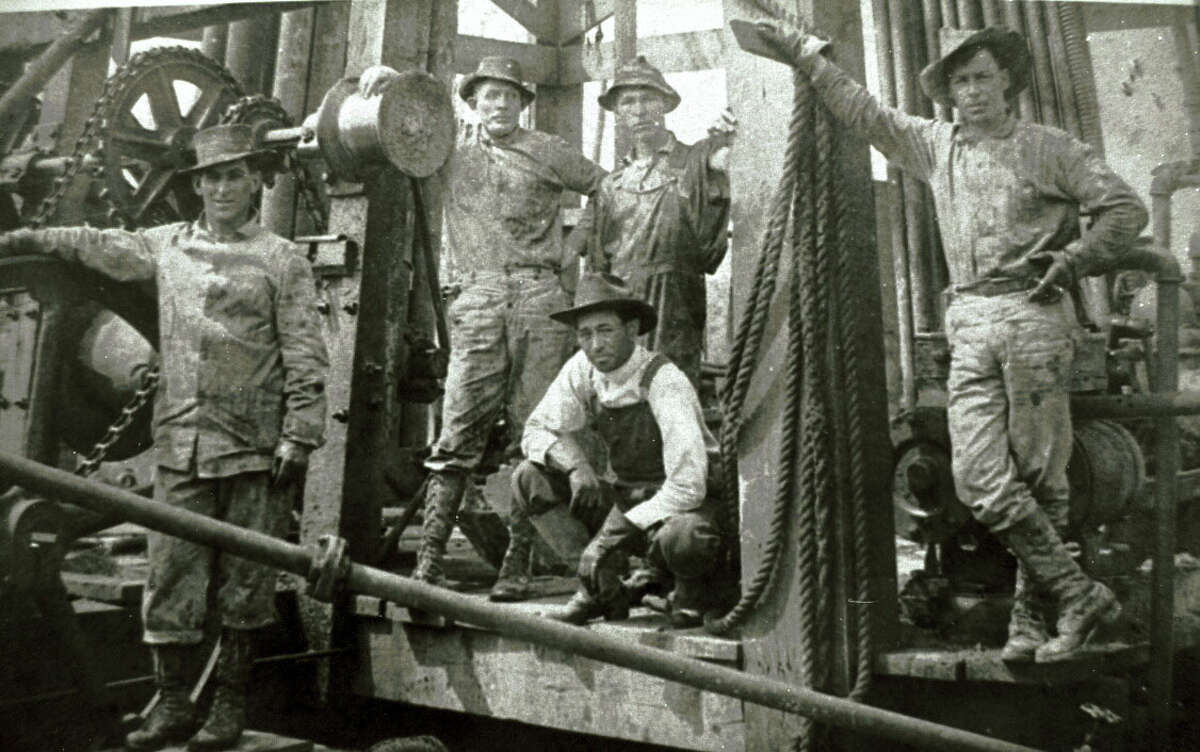 Historical photo show life during the oil boom in Texas