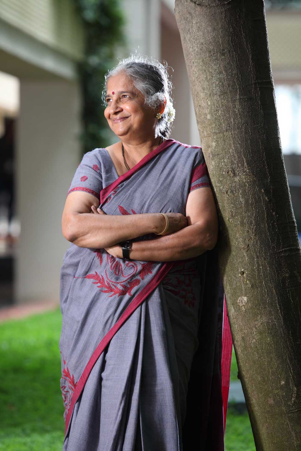 Why Sudha Murty Never Bought a Sari in the Last 20 Years. The Voice Of Fashion