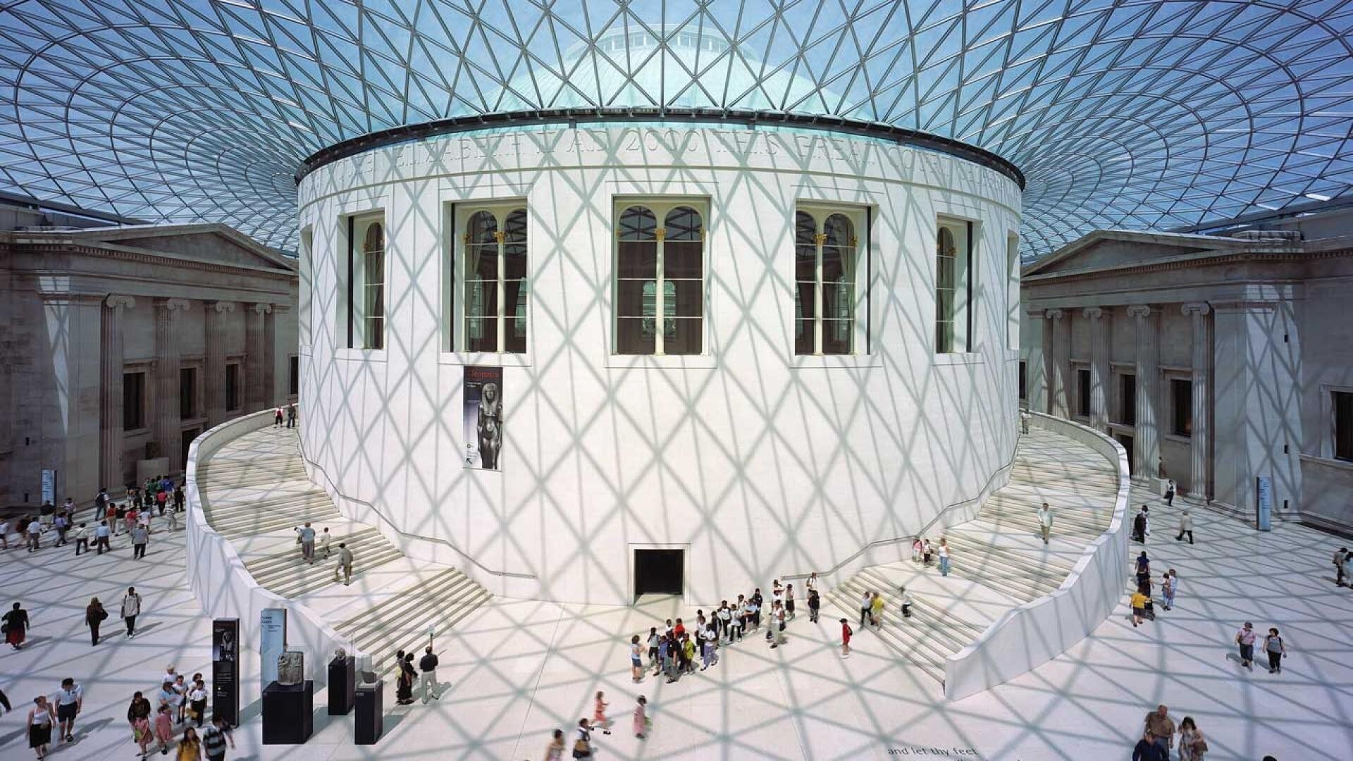 Tourist Place British Museum in London England Wallpaper