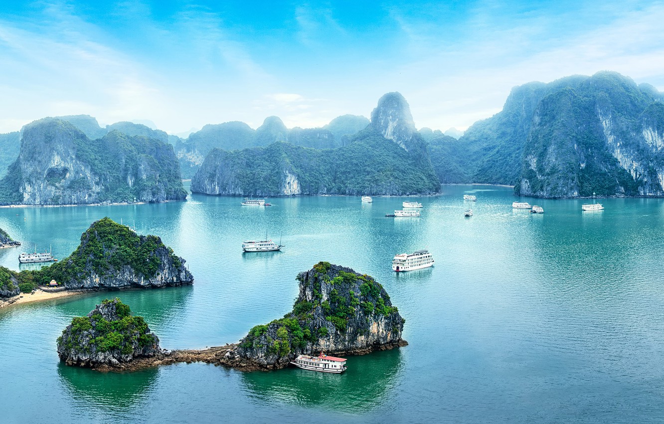 Wallpaper sea, mountains, rocks, Bay, boats, Vietnam, Halong, Halong Bay, korbly image for desktop, section пейзажи