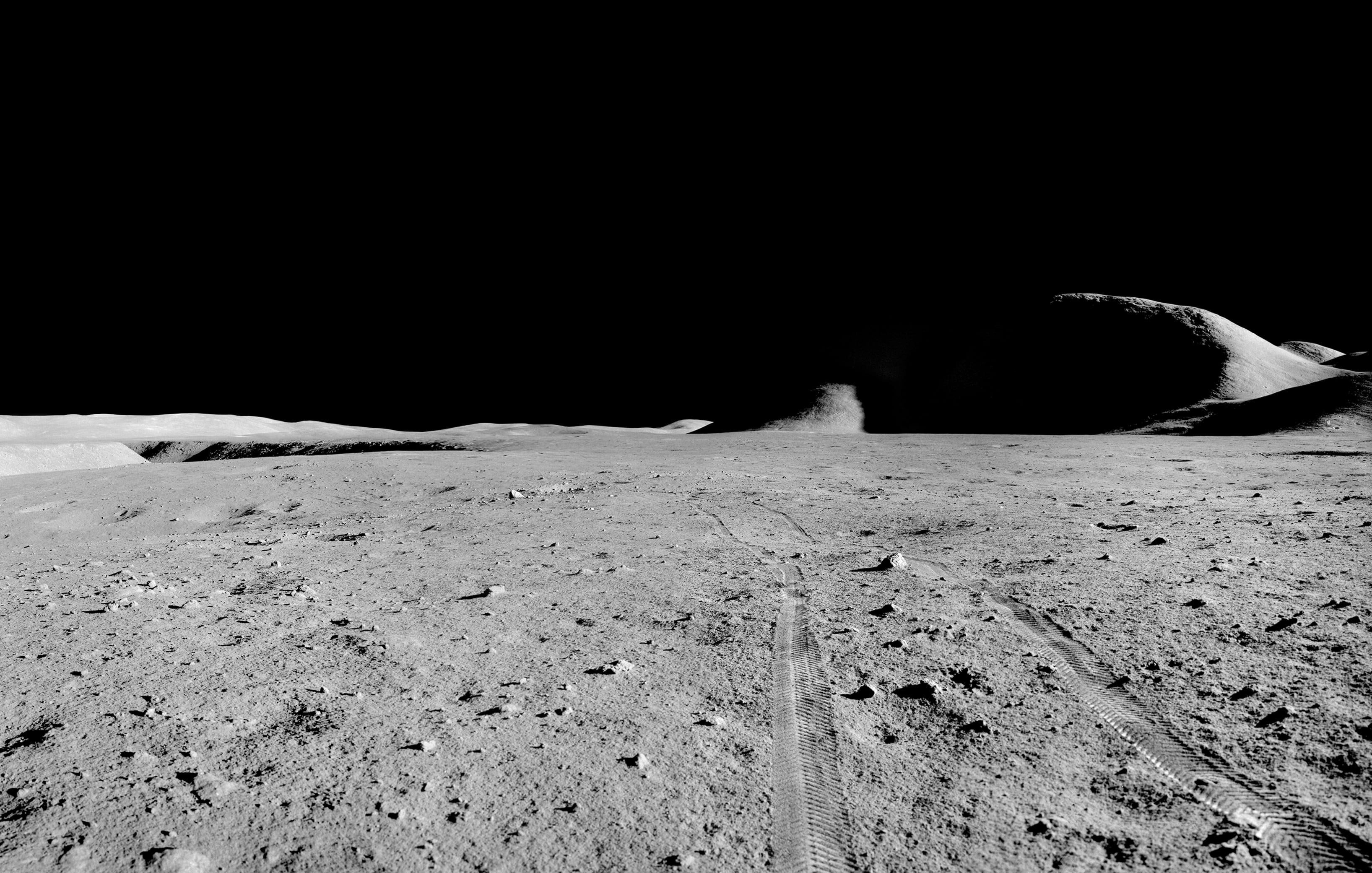 54,100+ Moonscape Stock Photos, Pictures & Royalty-Free Images - iStock |  Moonscape illustration, Moonscape crater
