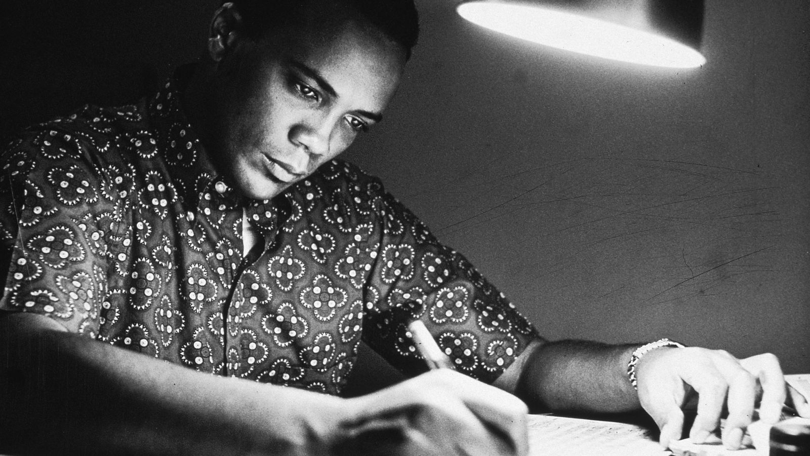 Weekend With Quincy, Mind Bicycles, Infinite Loop, Sarah Huckabee Sanders, Facebook Election Prep,. @MediaREDEF