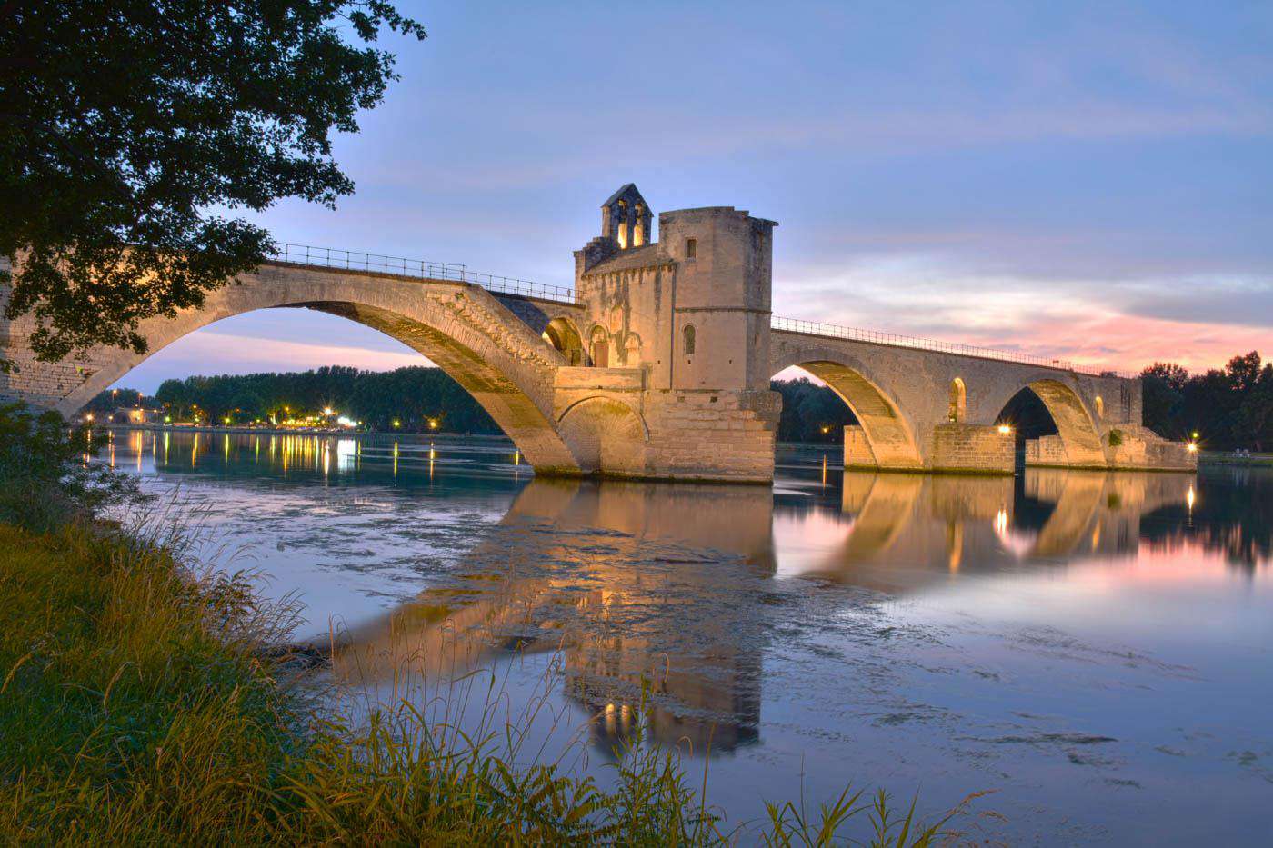 Avignon Travel Cost Price of a Vacation to Avignon: Food & Meal Budget, Daily & Weekly Expenses