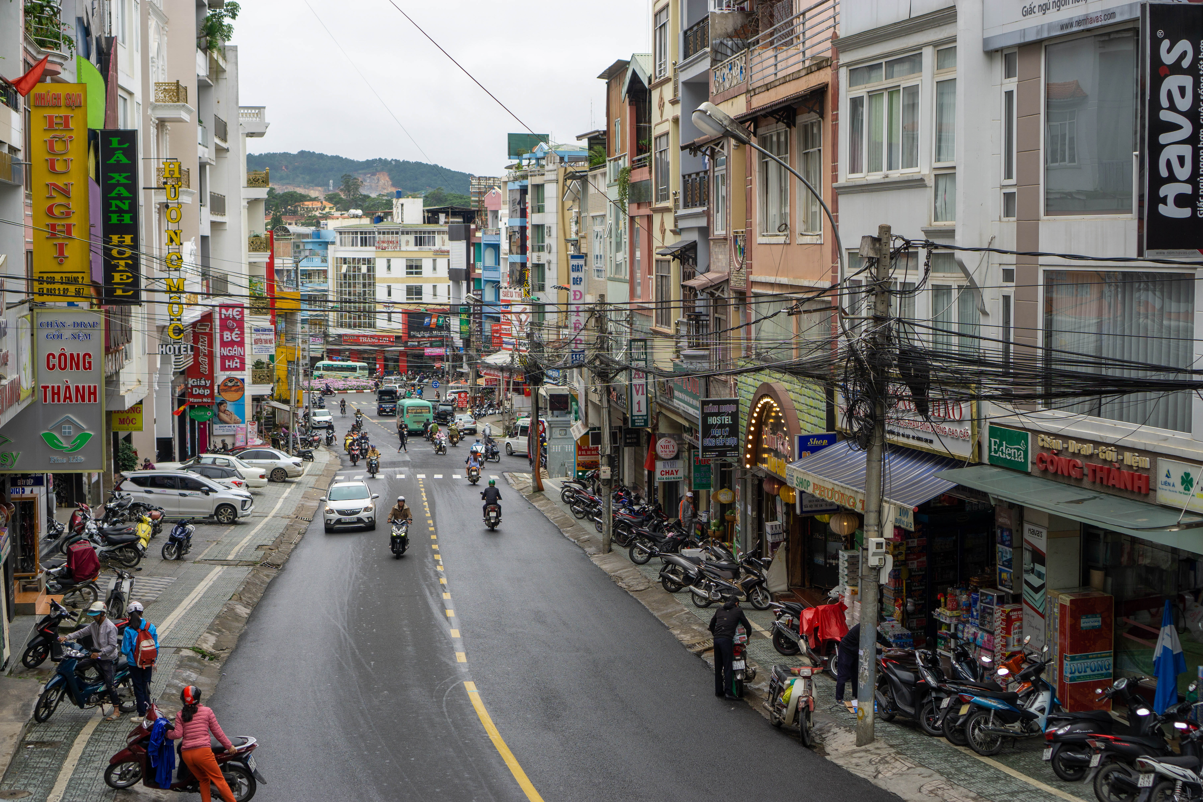 image Vietnam Dalat Roads Street Motorcyclist Cities 4200x2800