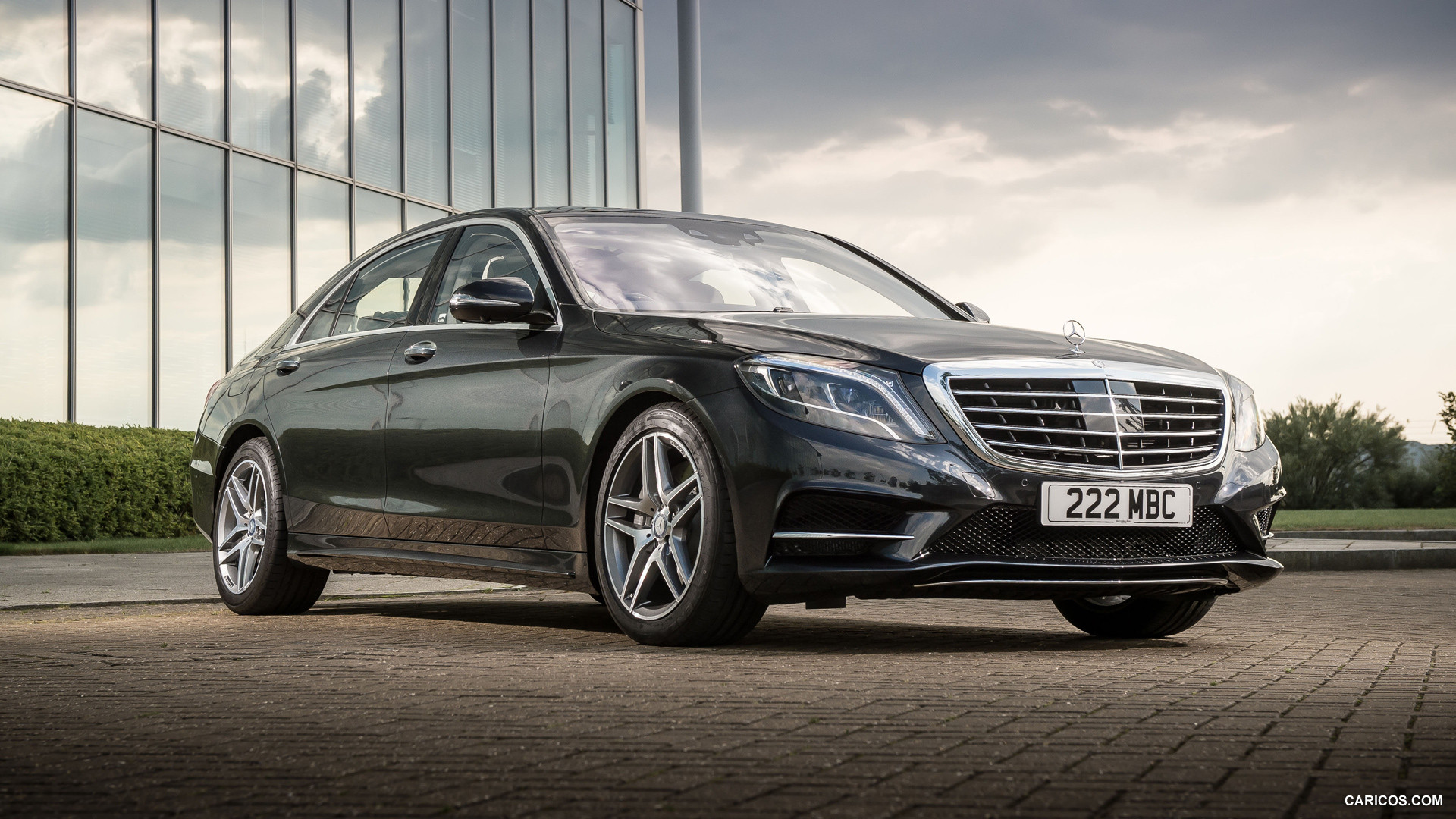 Mercedes Benz S Class S500 (UK Version)