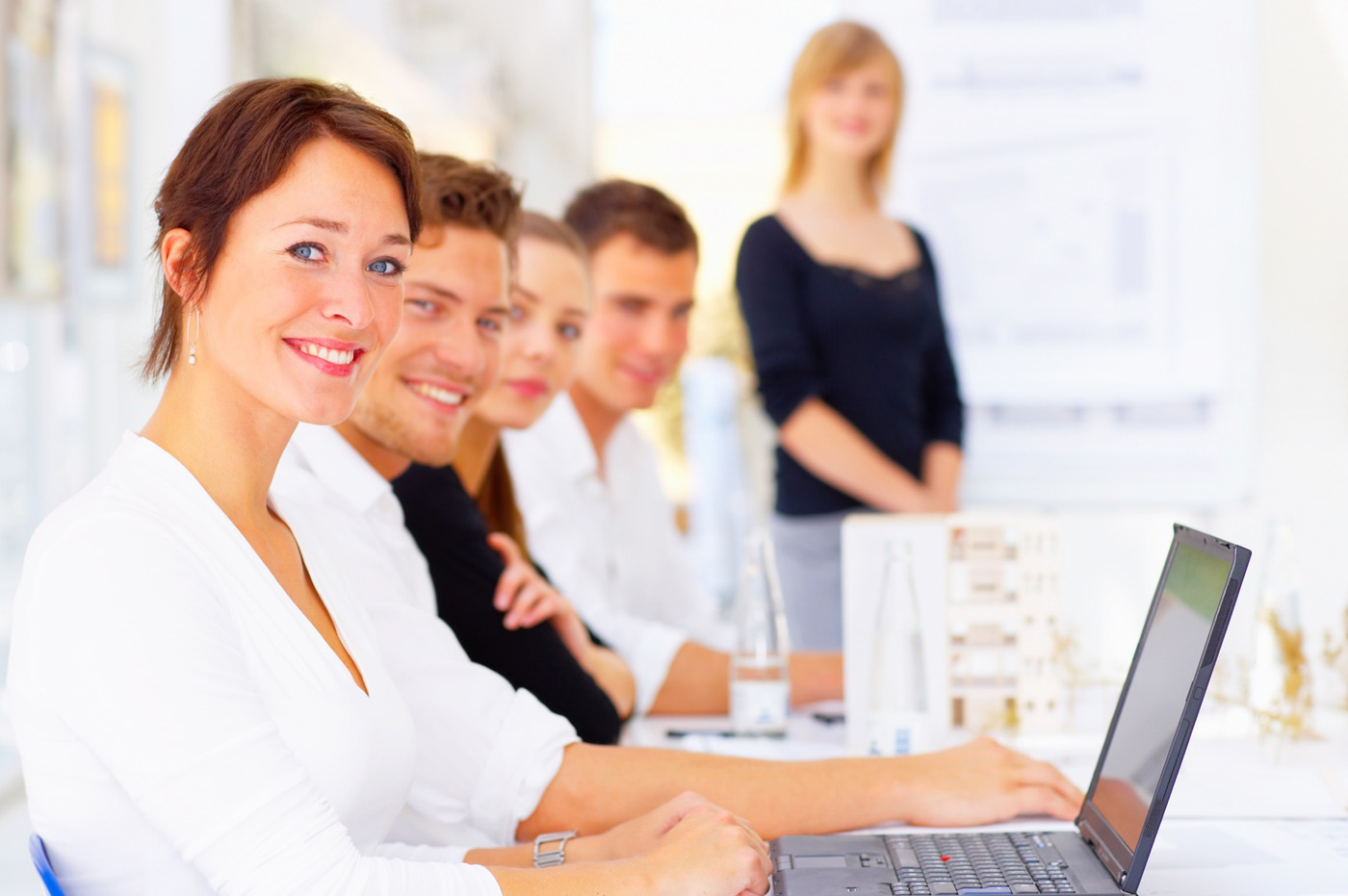 Office figures 30431