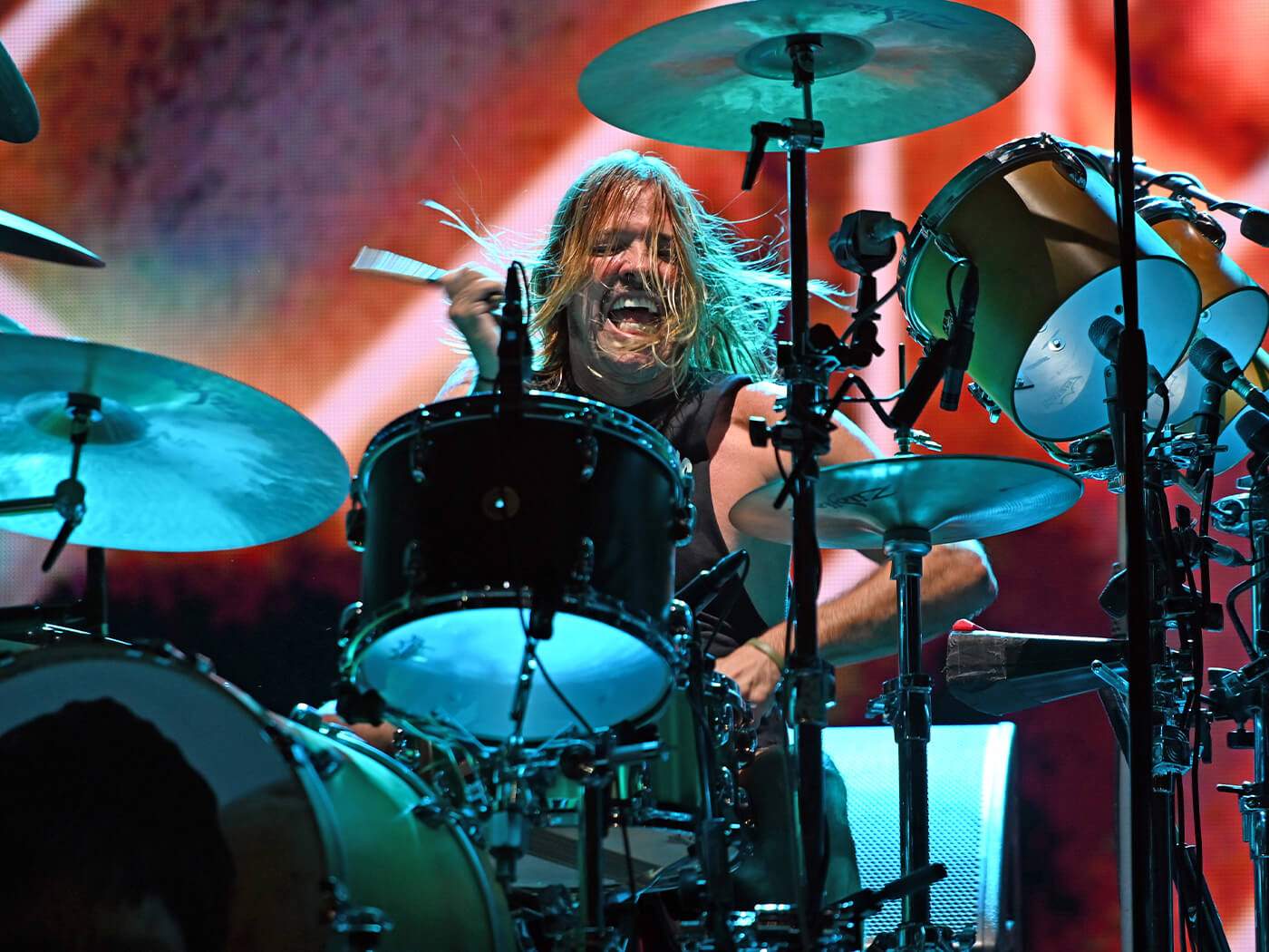 Taylor Hawkins, drummer of the Foo Fighters, announces a new album with The Coattail Riders. Guitar.com. All Things Guitar