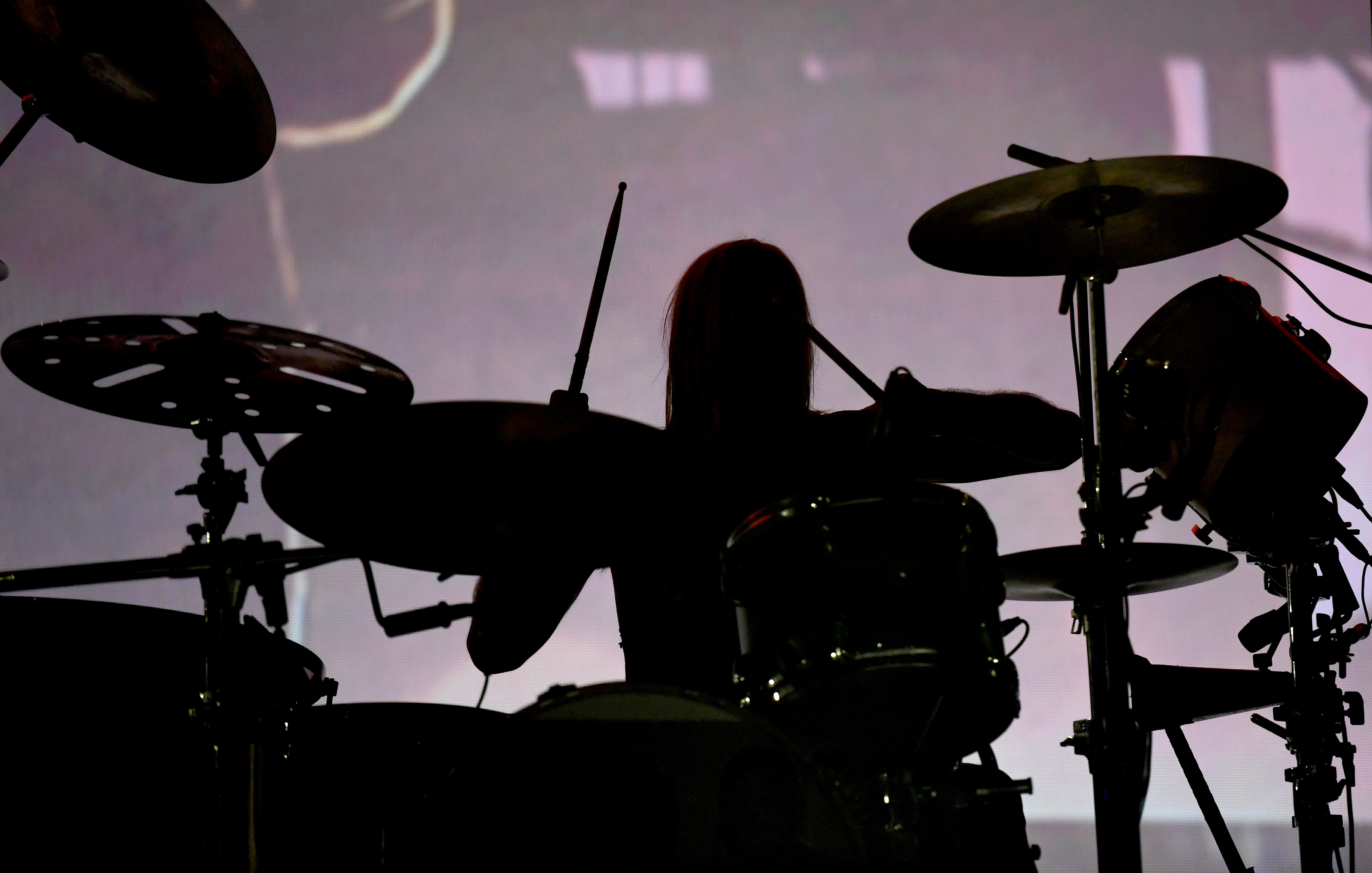 Tragedy strikes as Foo Fighters drummer Taylor Hawkins dies