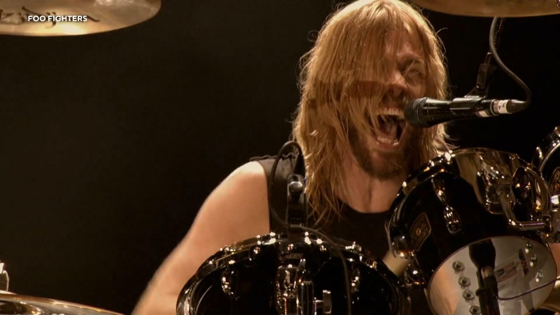 Watch CBS Mornings: Tributes pour in for Taylor Hawkins