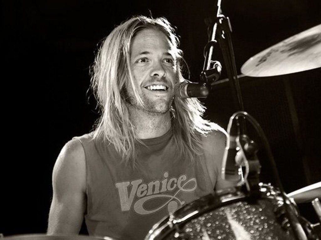 Taylor Hawkins had traces of 10 different substances in his blood, Colombian police say