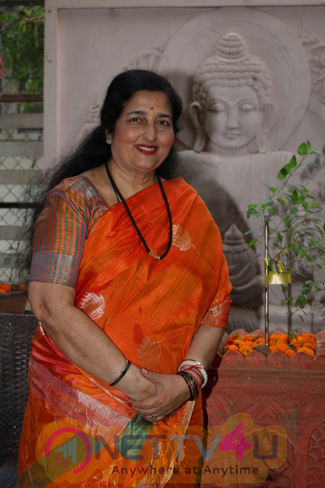 Anuradha Paudwal Photo HD. Picture Gallery of Anuradha Paudwal