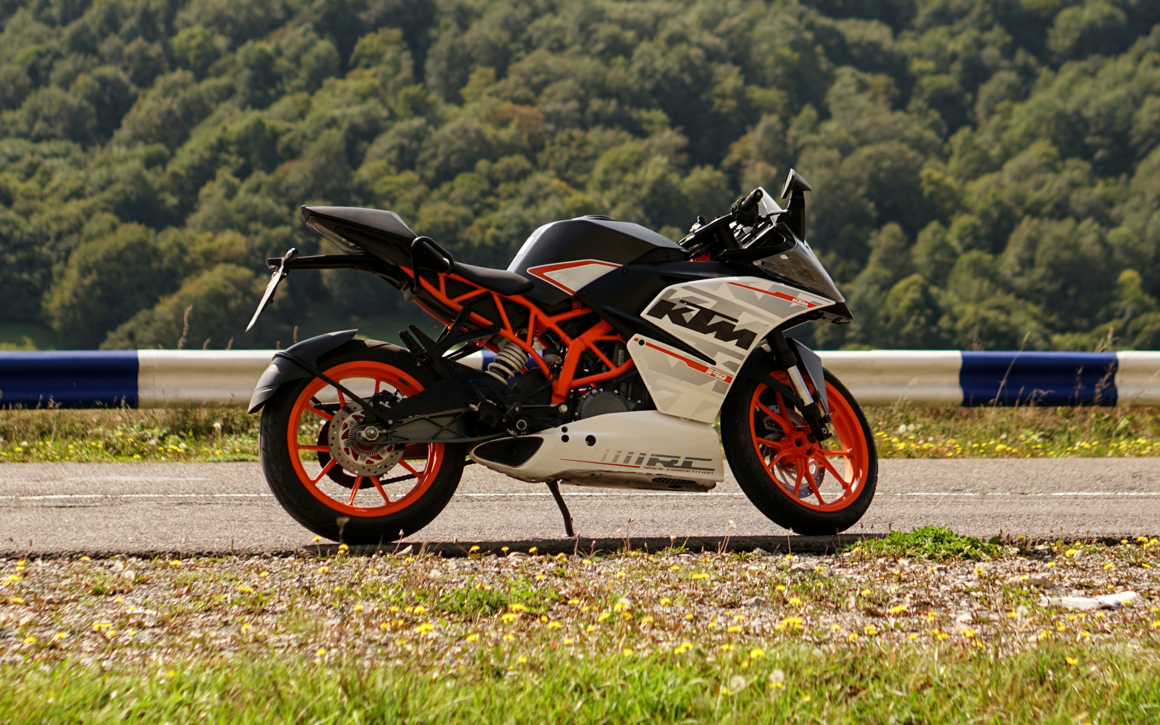 Download Sports bike, KTM RC 390 wallpaper, 3840x2400, 4K Ultra HD 16:10, Widescreen