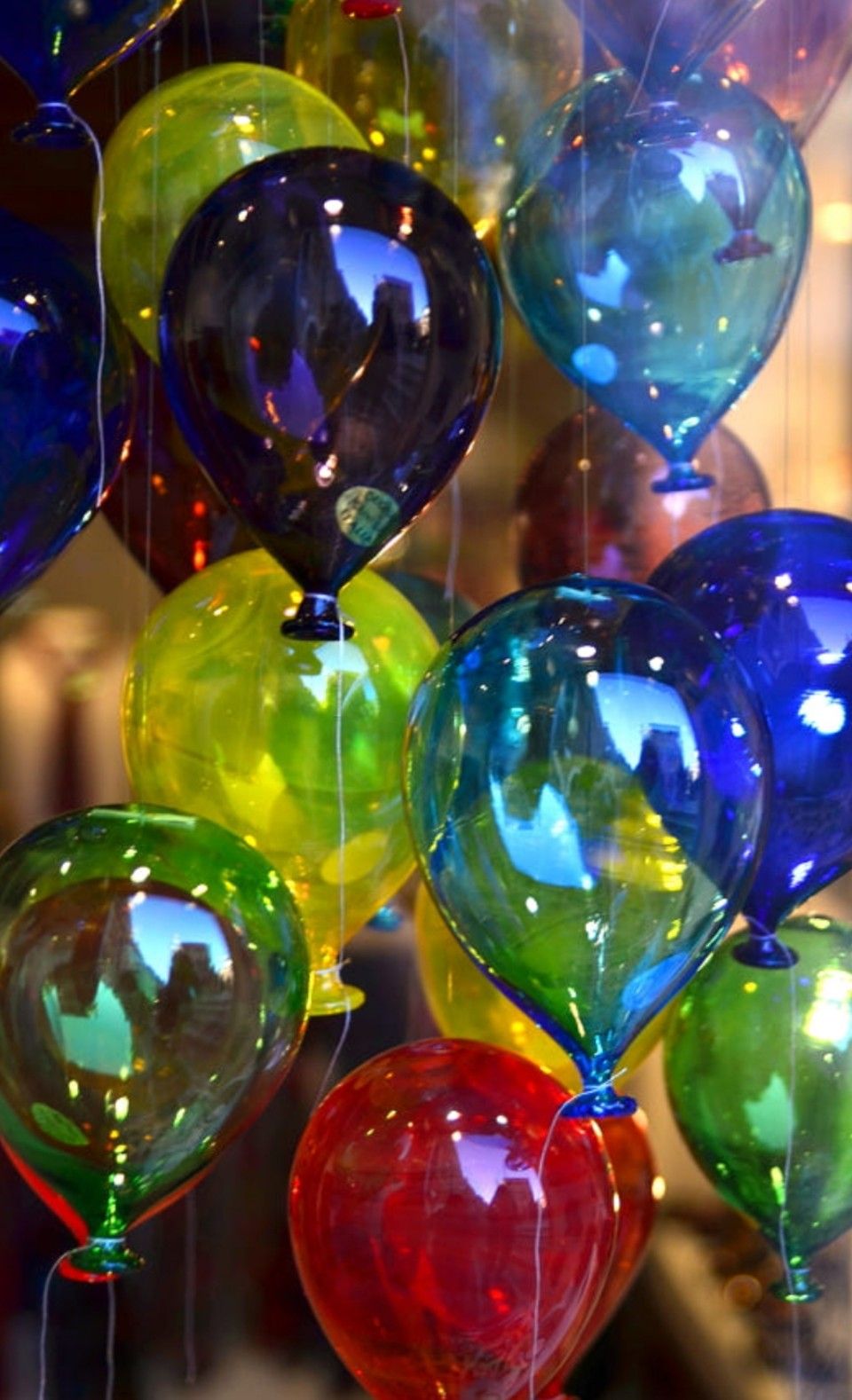 szklane balony. Birthday wallpaper, Glass blowing, Love wallpaper