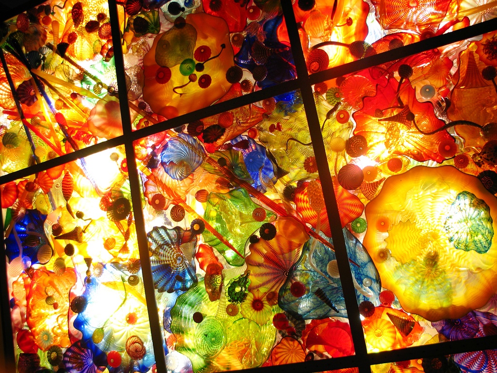 Pieces of Glass Art and Architecture That Will Blow Your Mind