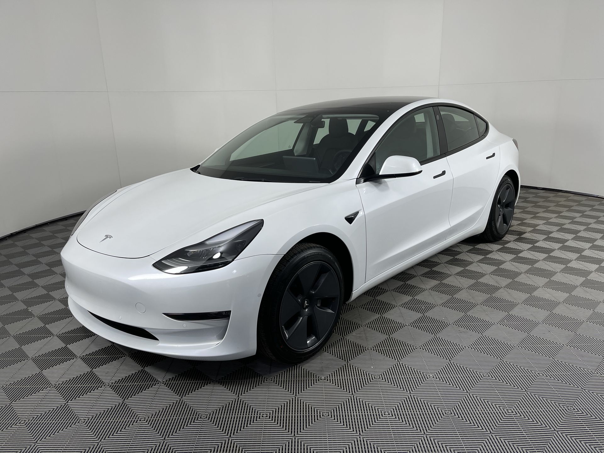 Used 2022 Tesla Model 3 ($999)