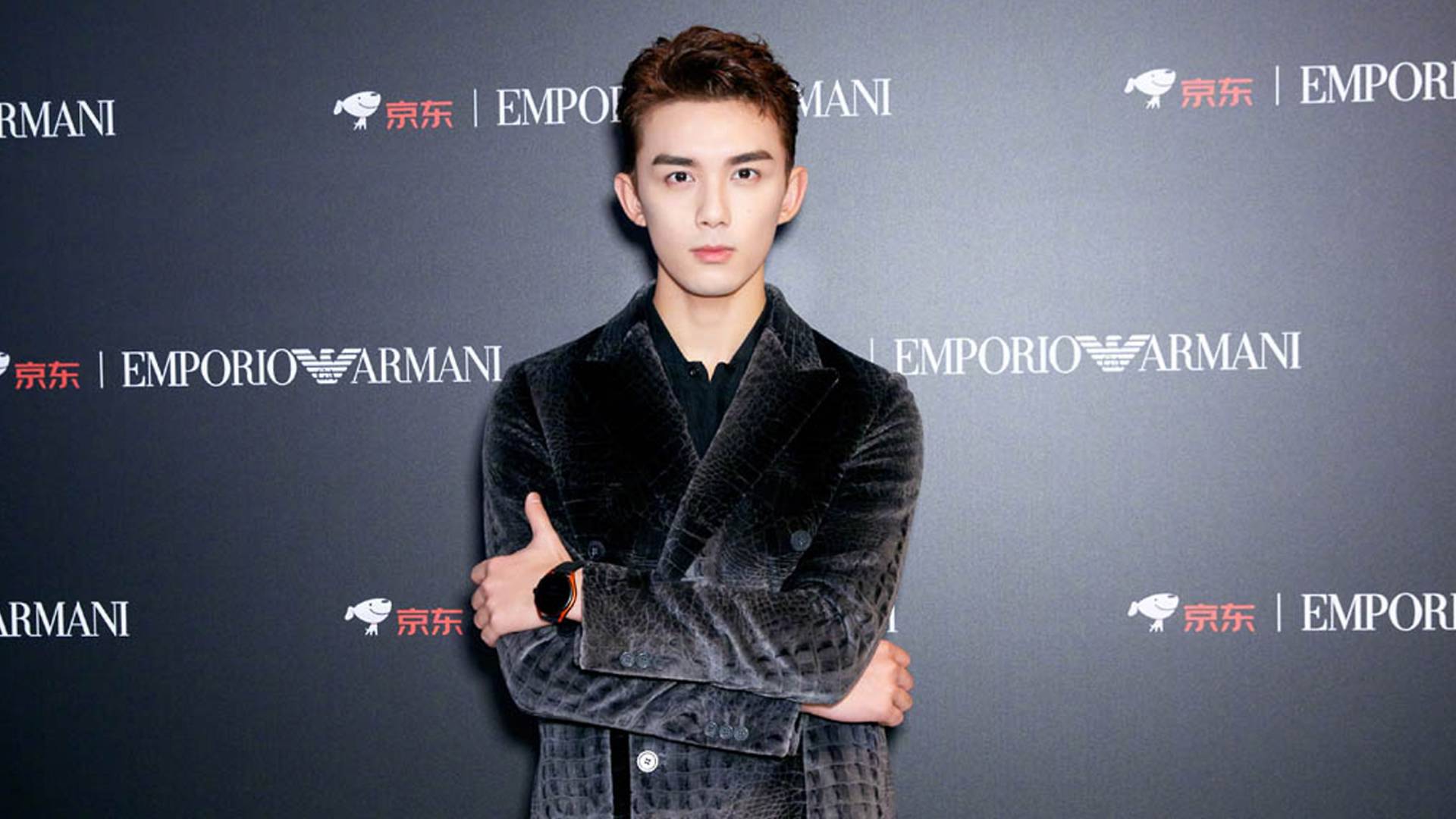 Chinese Star Wu Lei Has A Stalker Who Managed To Use His Frequent Flier Miles To Follow Him Around China