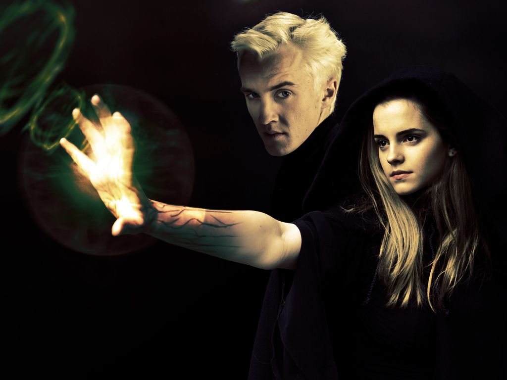 Malfoy and Hermione Wallpaper