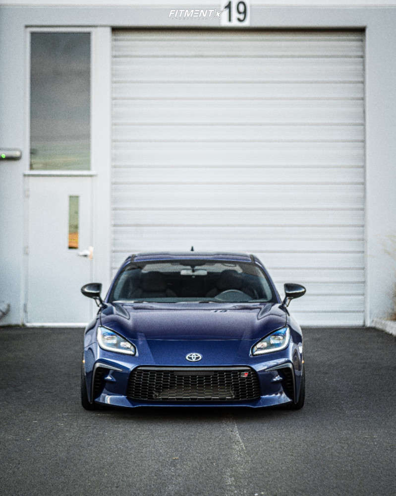 2022 Toyota GR86 Base with 17x9 Enkei Rpf1 and Vercelli 235x40 on Coilovers