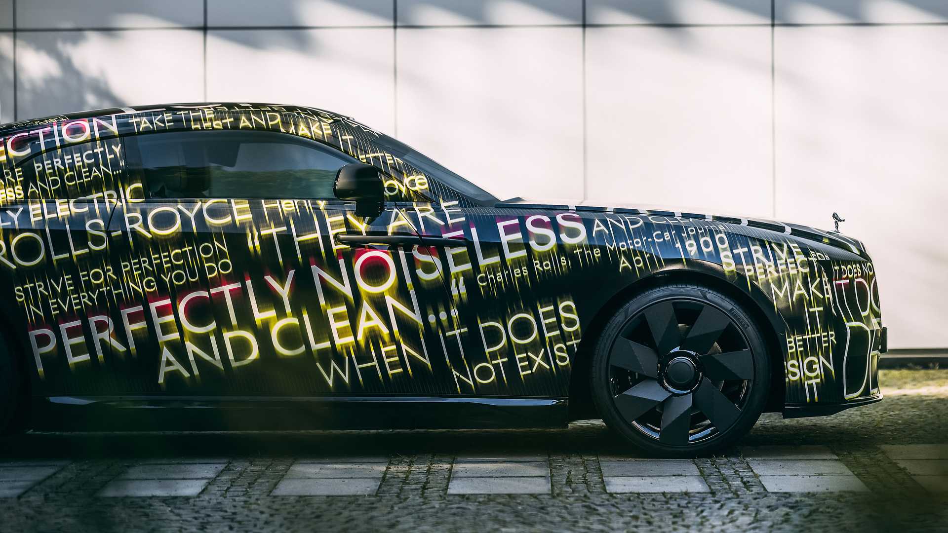 Rolls Royce Spectre Is The Brand's First EV: Coming In Q4 2023