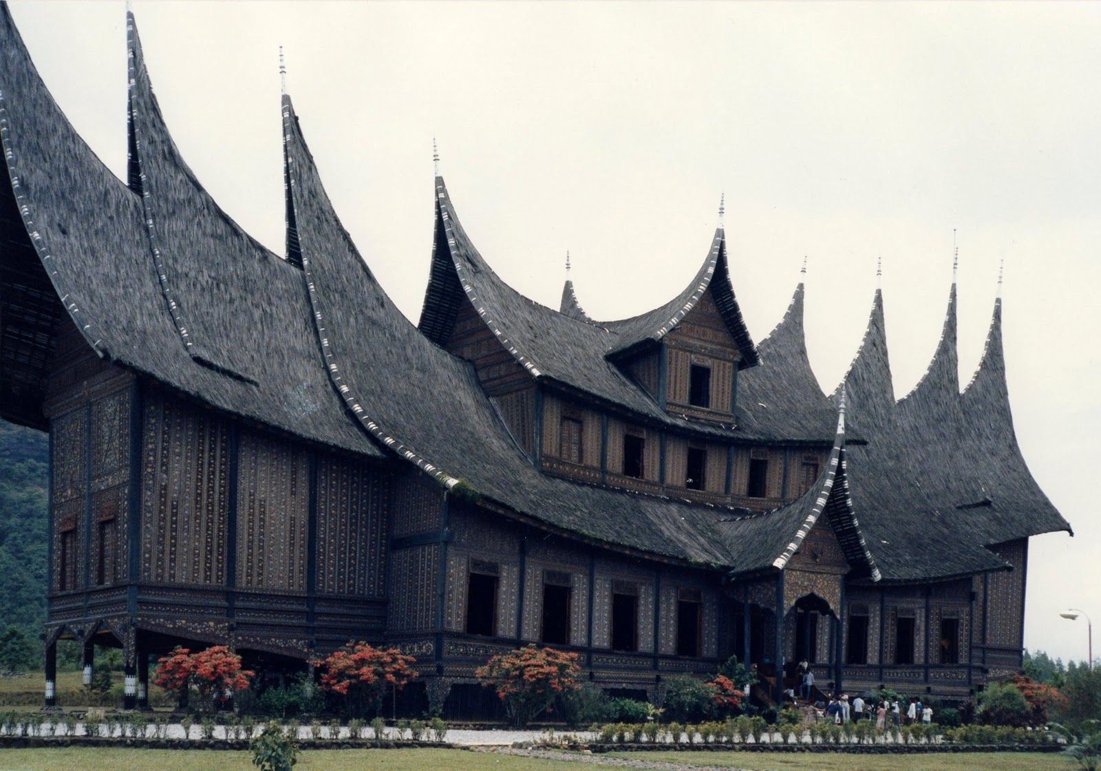 Pagaruyung Palace, West Sumatera. Rumah gadang are the traditional houses of the Minangkabau. With the Minangkabau so. Minangkabau, Arsitektur sejarah, Indonesia