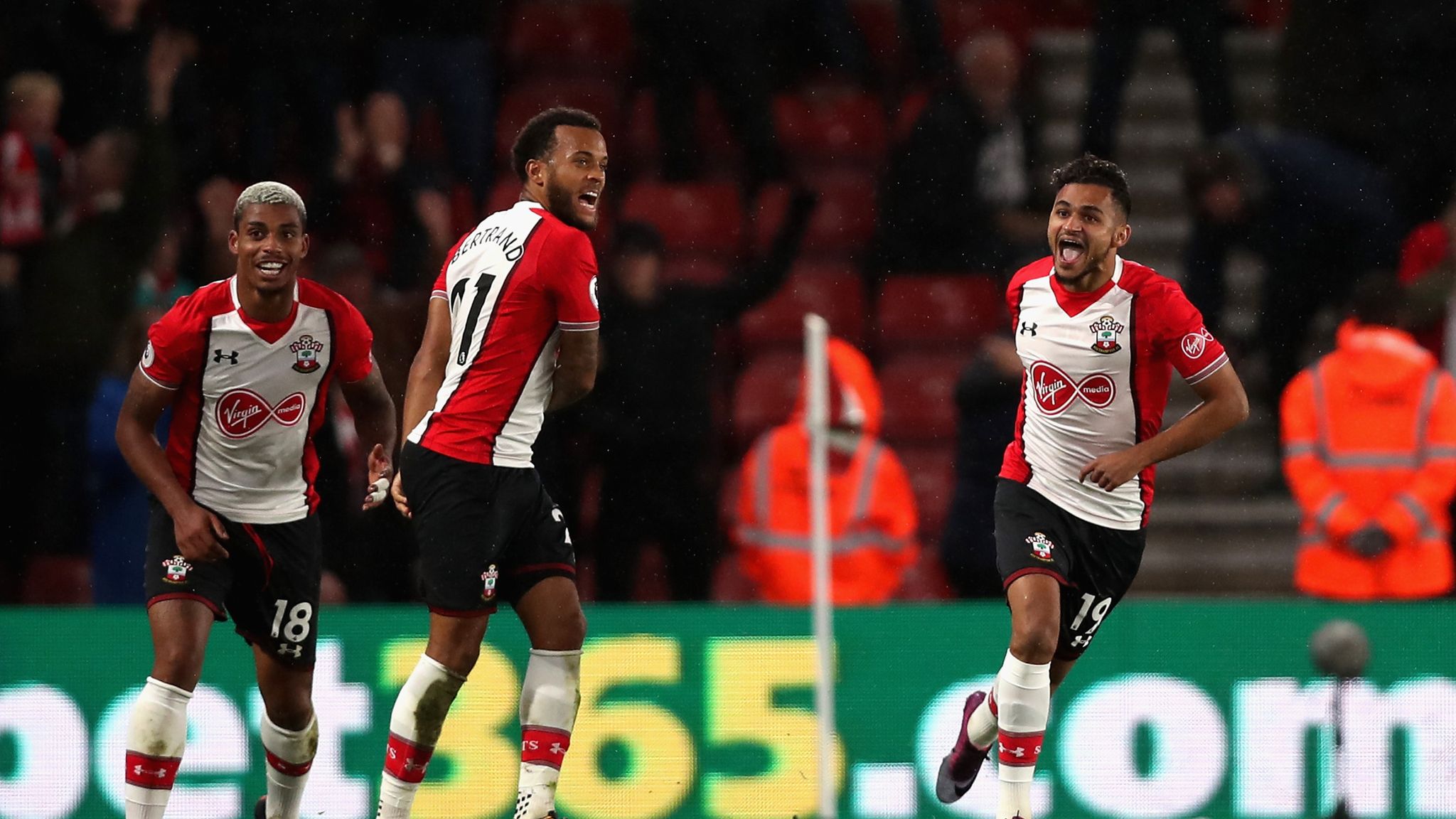 Sofiane Boufal shows off his skills in Southampton training ground challenge