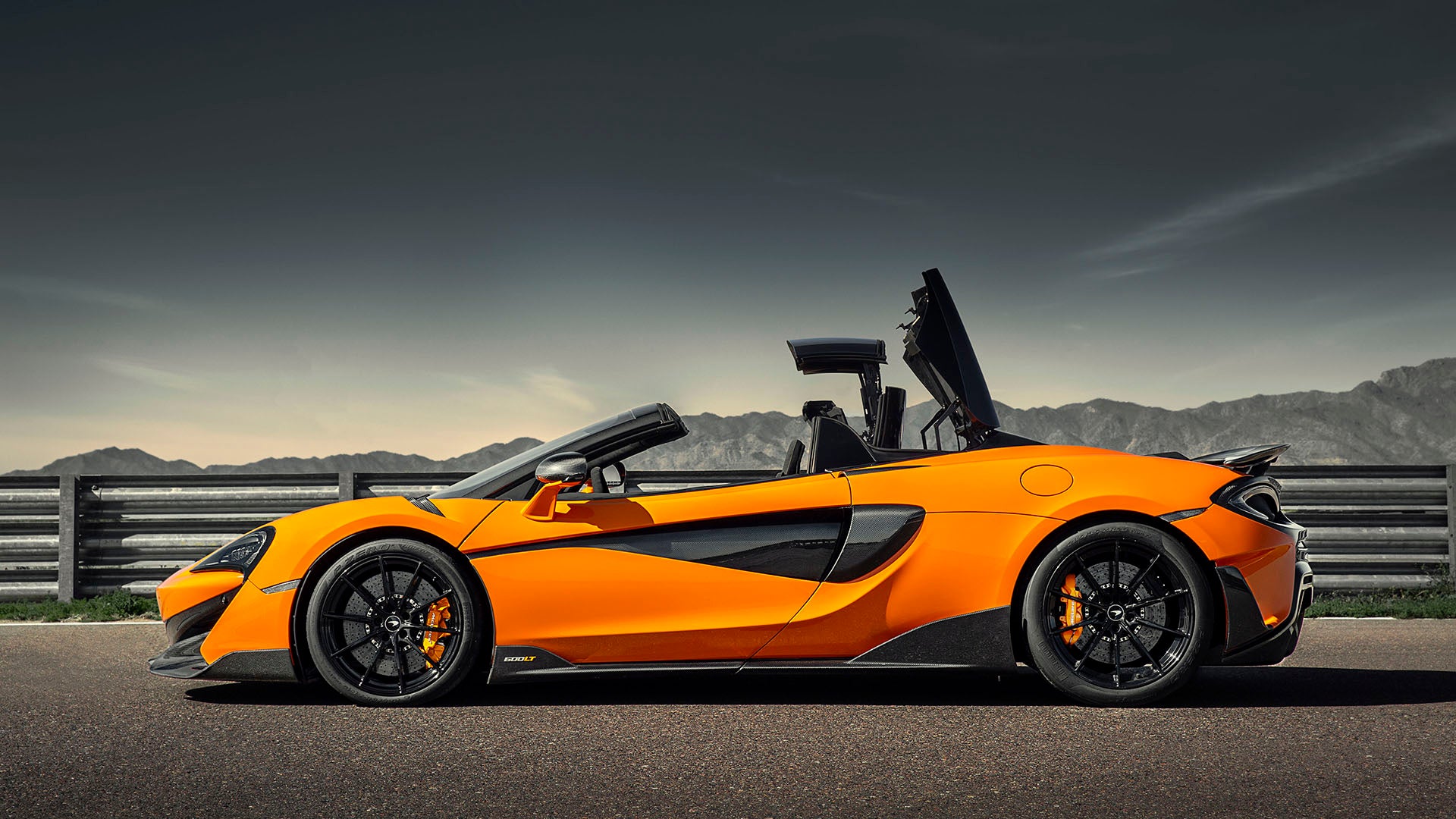 McLaren 600LT Spider Review: The British Are Coming with a Brilliant Supercar