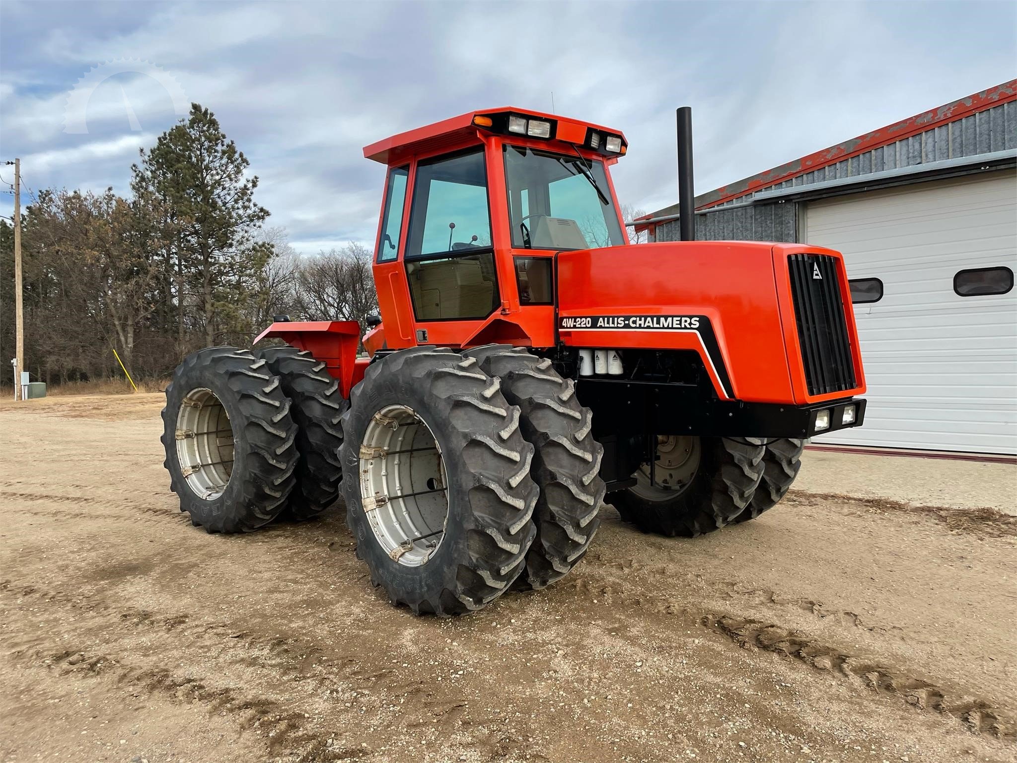 Allis Chalmers 4W 220 Tractor Sold For Record Price Today At Auction's Machinery Talk