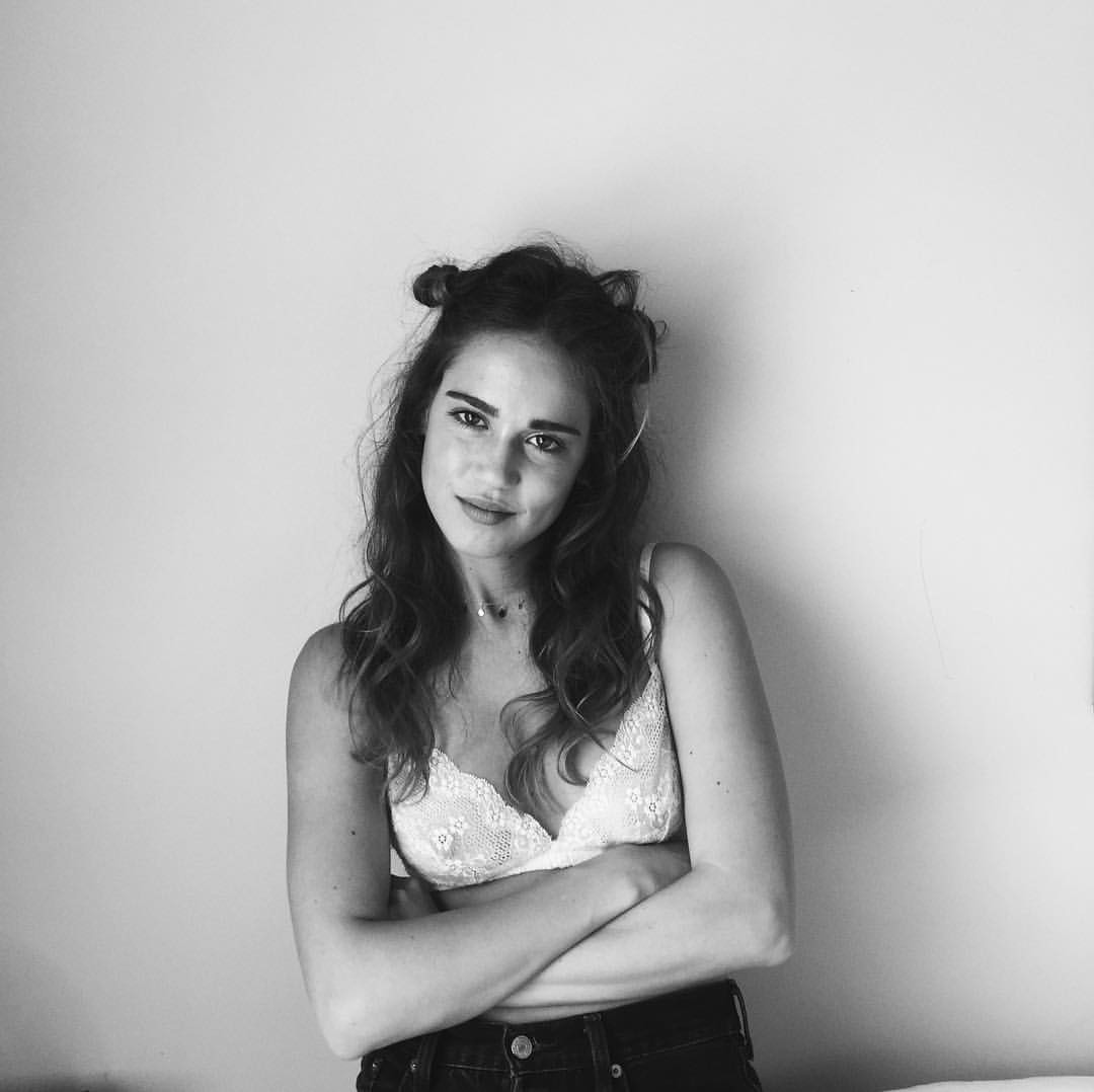 Matilda Lutz Photo Anna Ingrid Lutz Hot Wallpaper & Background Download