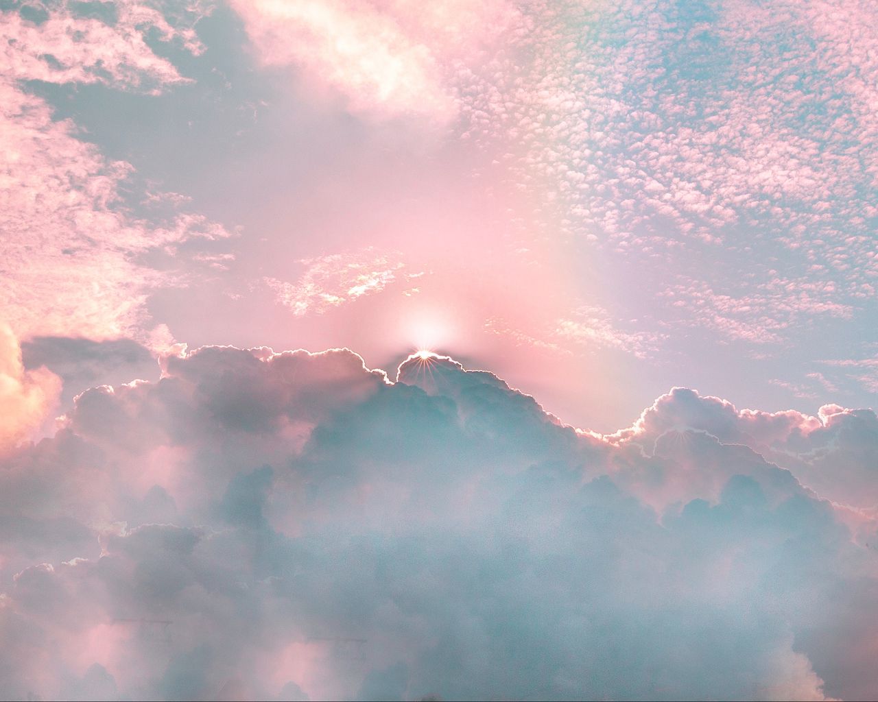 Download wallpaper 1280x1024 clouds, porous, rainbow, sky, shine, rays standard 5:4 HD background
