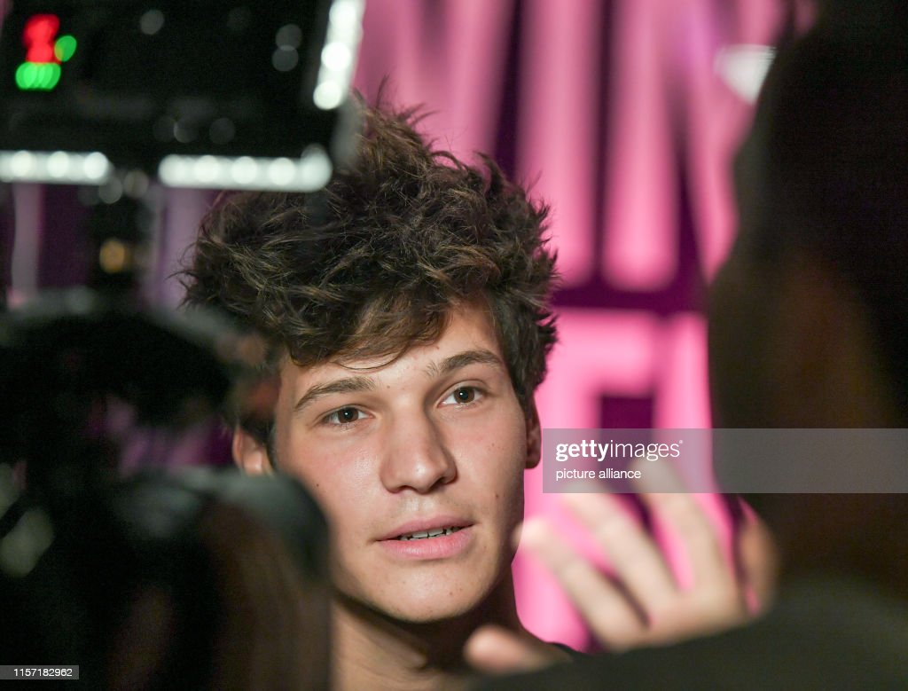 The singer Wincent Weiss gives interviews at Madame Tussauds during. News Photo