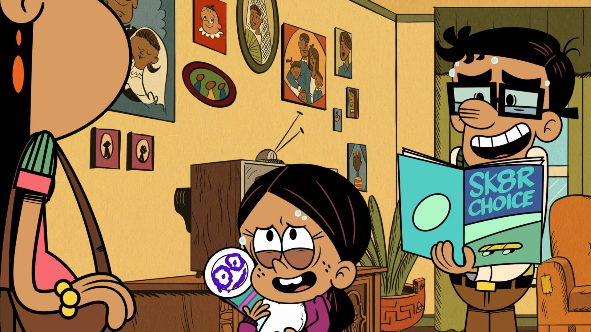 Watch The Casagrandes Season 1