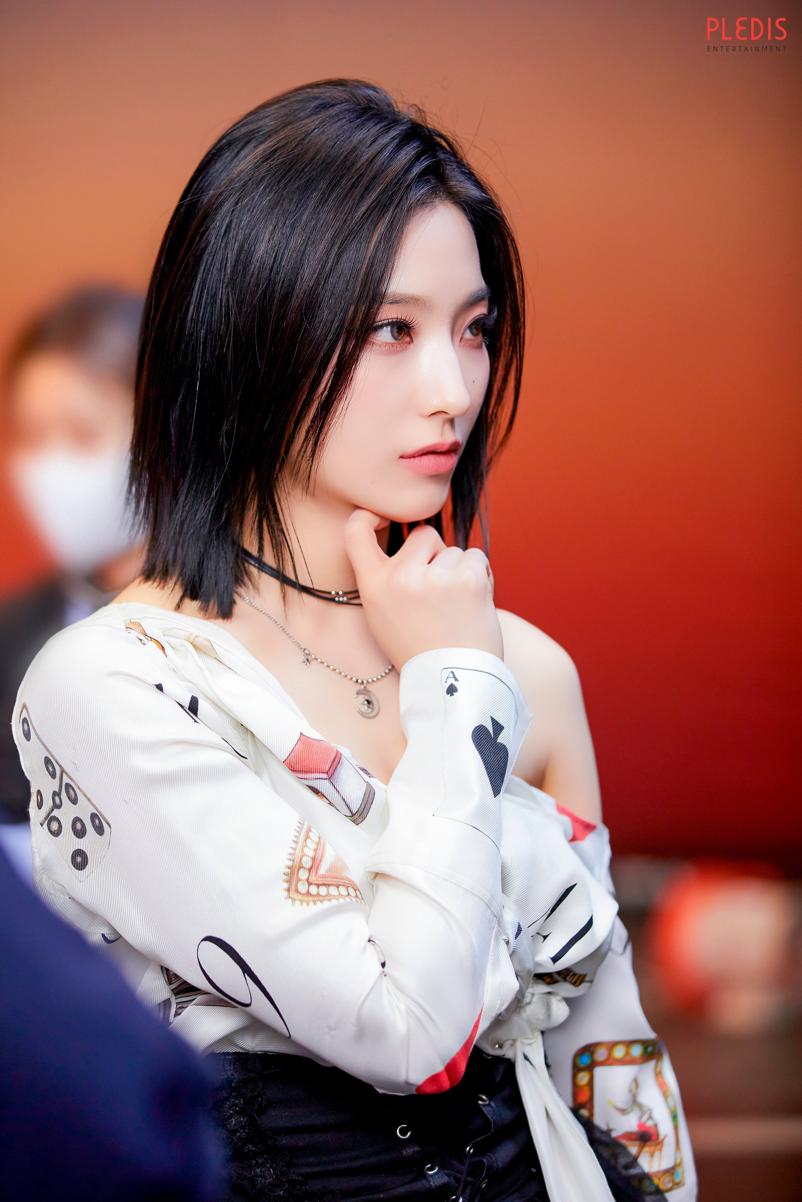 January 19, 2022 Pledis Naver Post 'DM' Music Video Behind