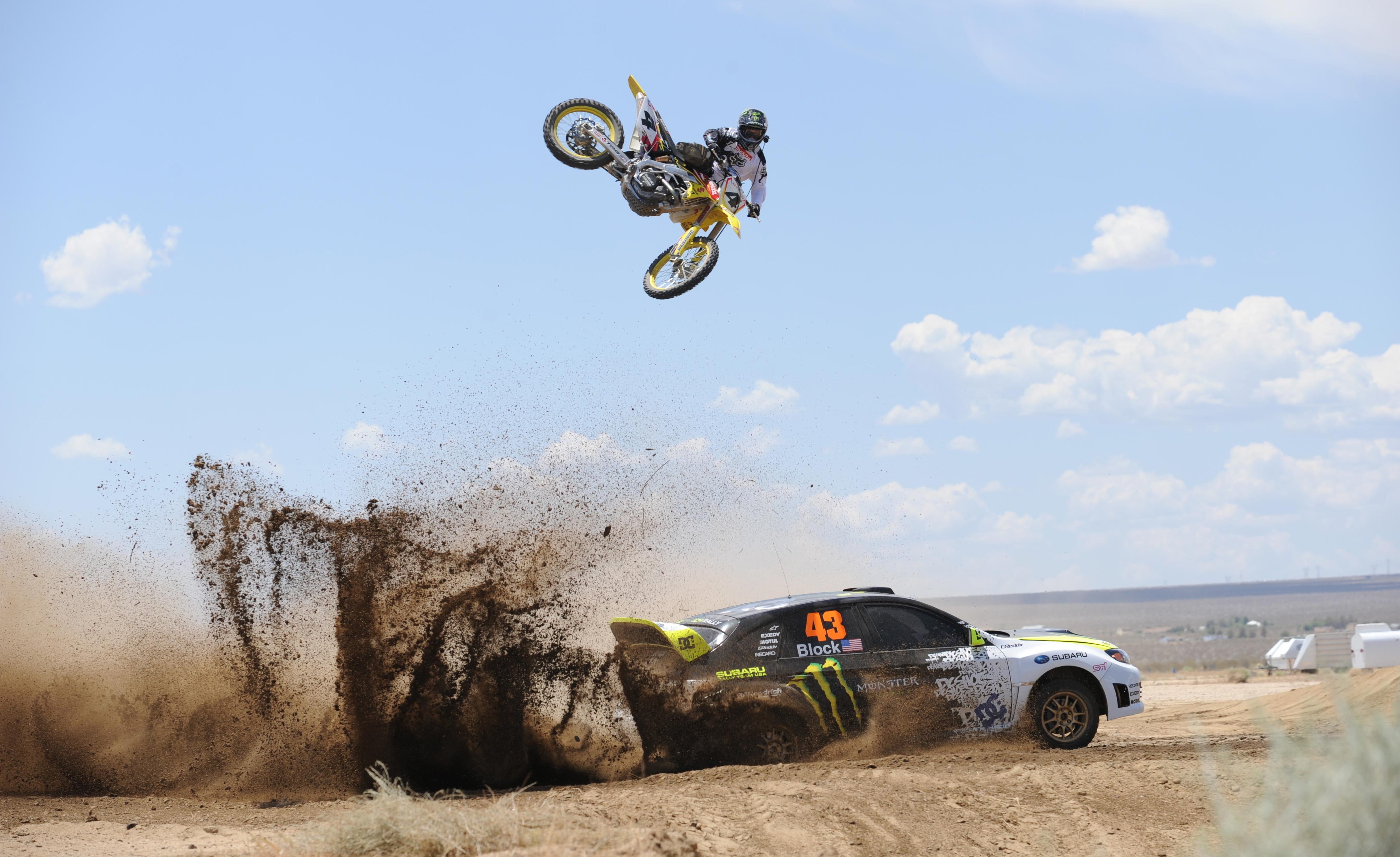 HD Dirt Bike Wallpaper