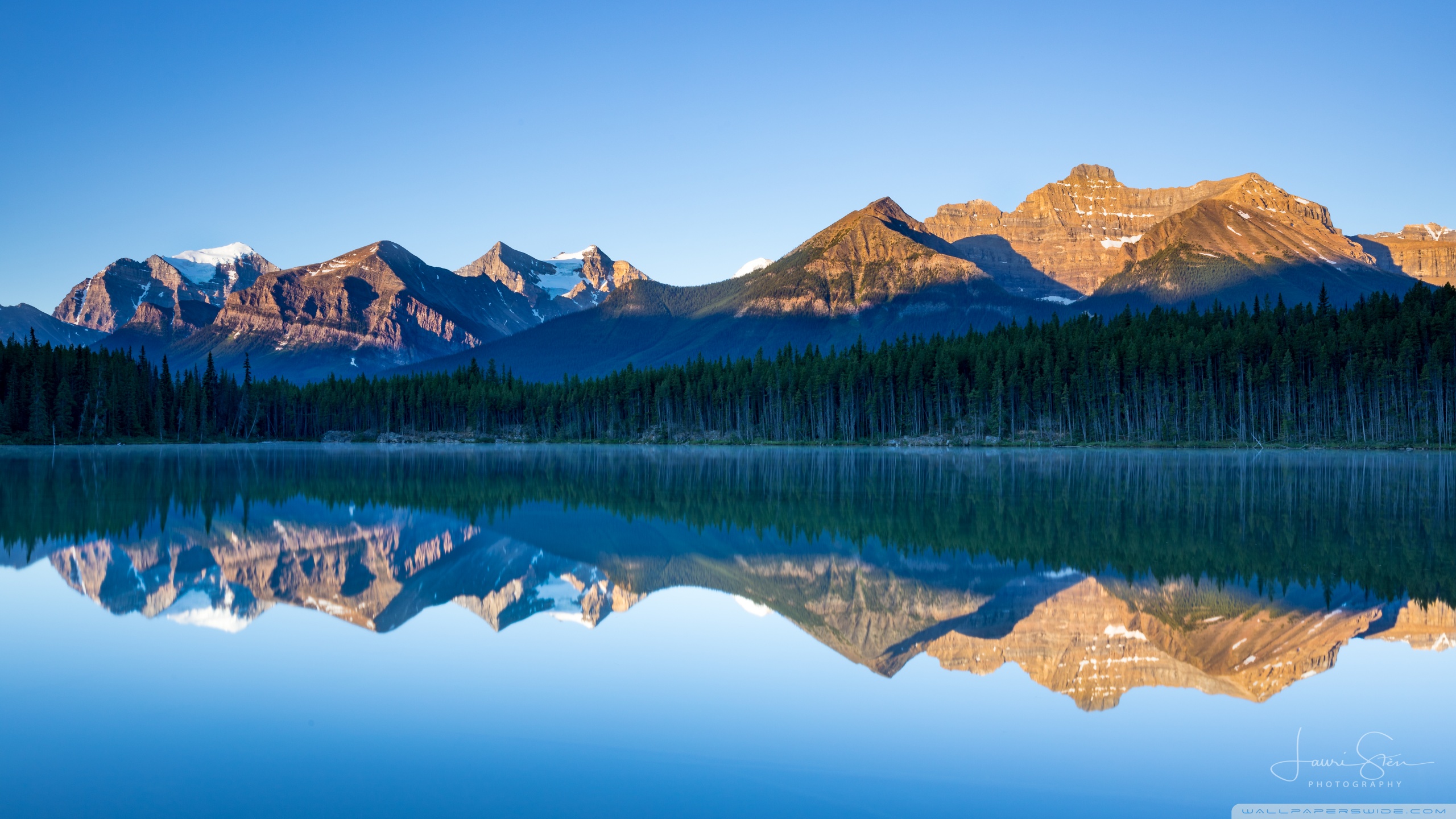 Herbert Lake Banff National Park Canada Ultra HD Desktop Background Wallpaper for 4K UHD TV, Widescreen & UltraWide Desktop & Laptop, Tablet