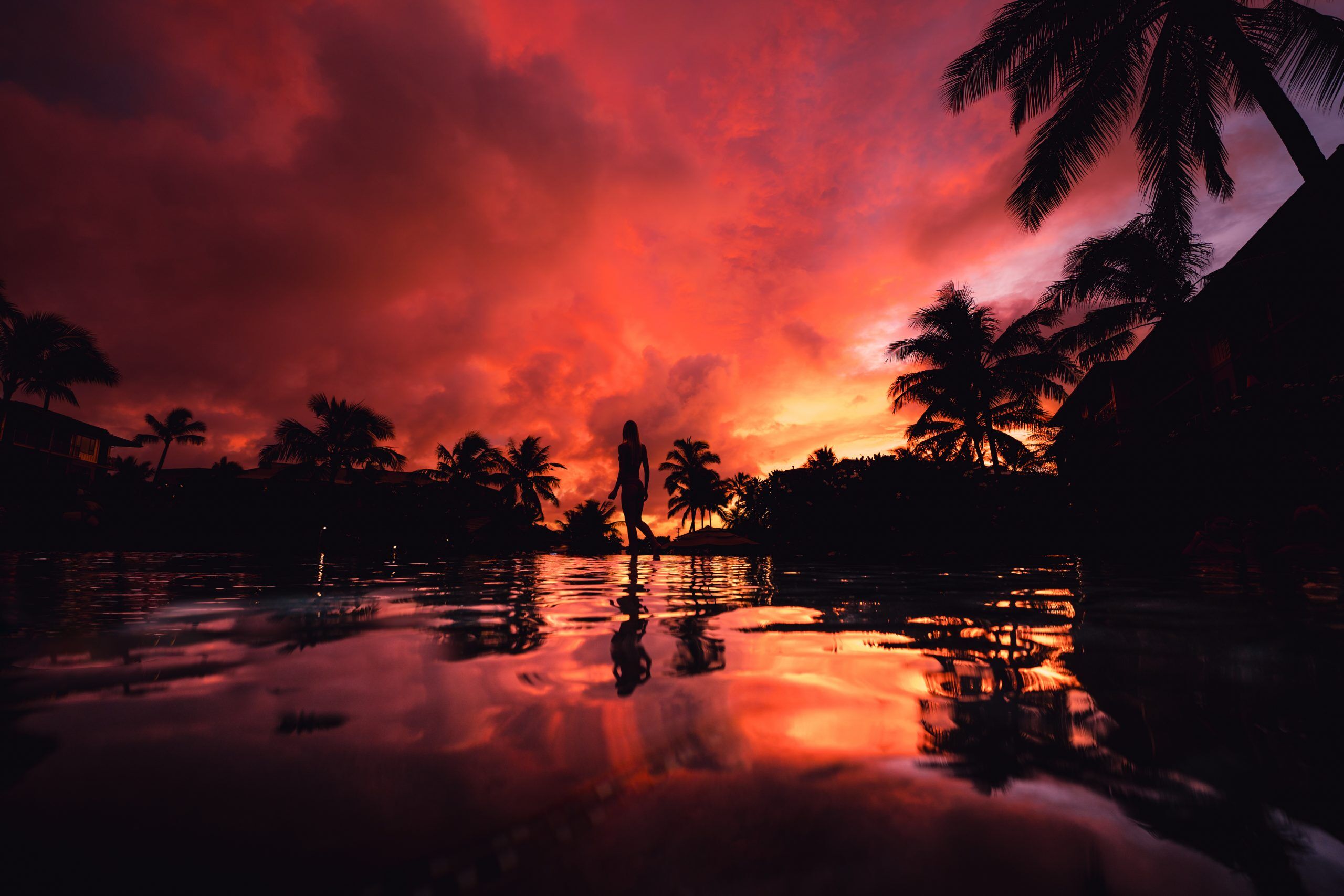 Sunset Wall and Dinner Stroll in Kauai, Hawaii