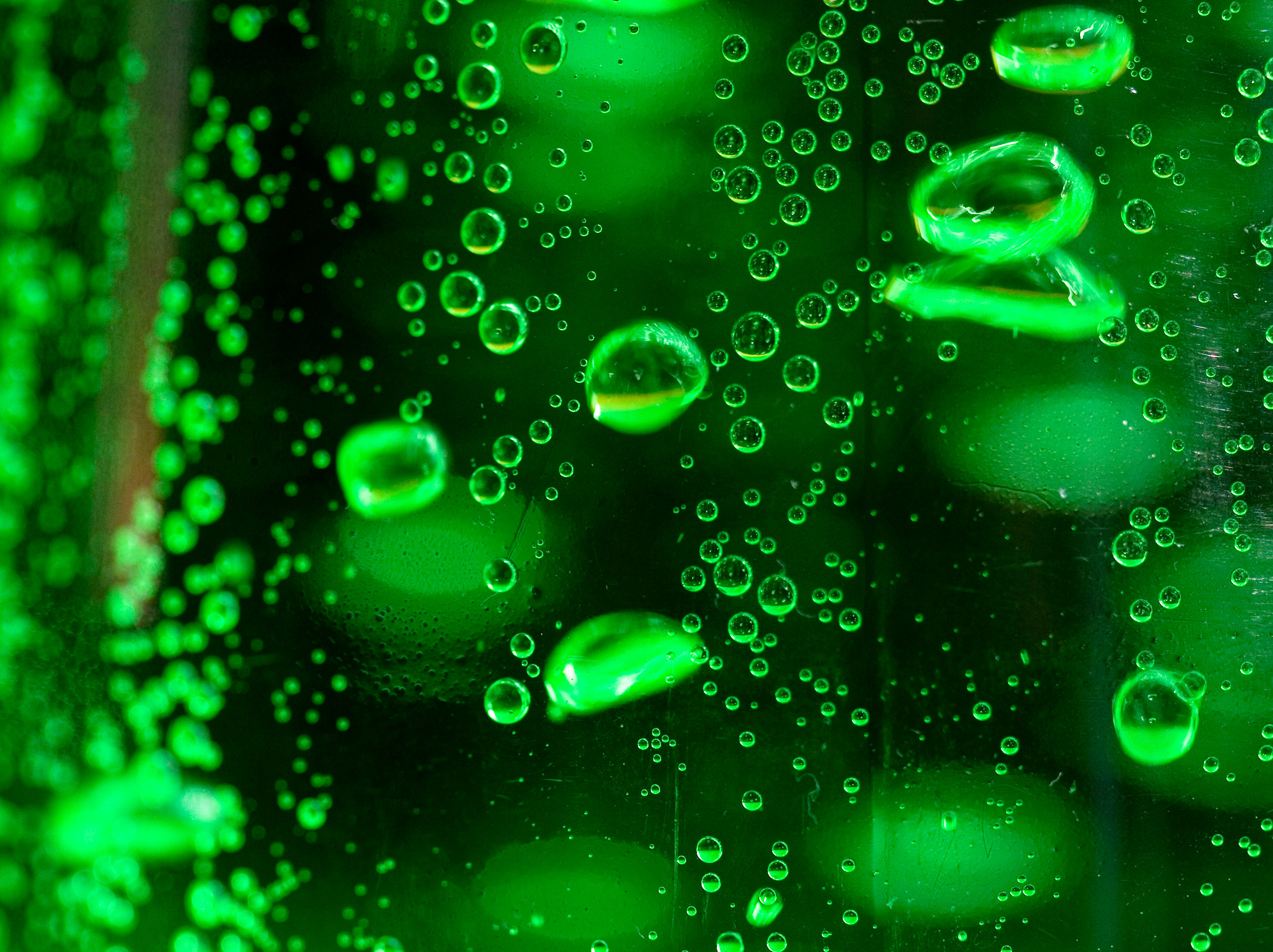 Bubble Green Wallpaper:2794x2090