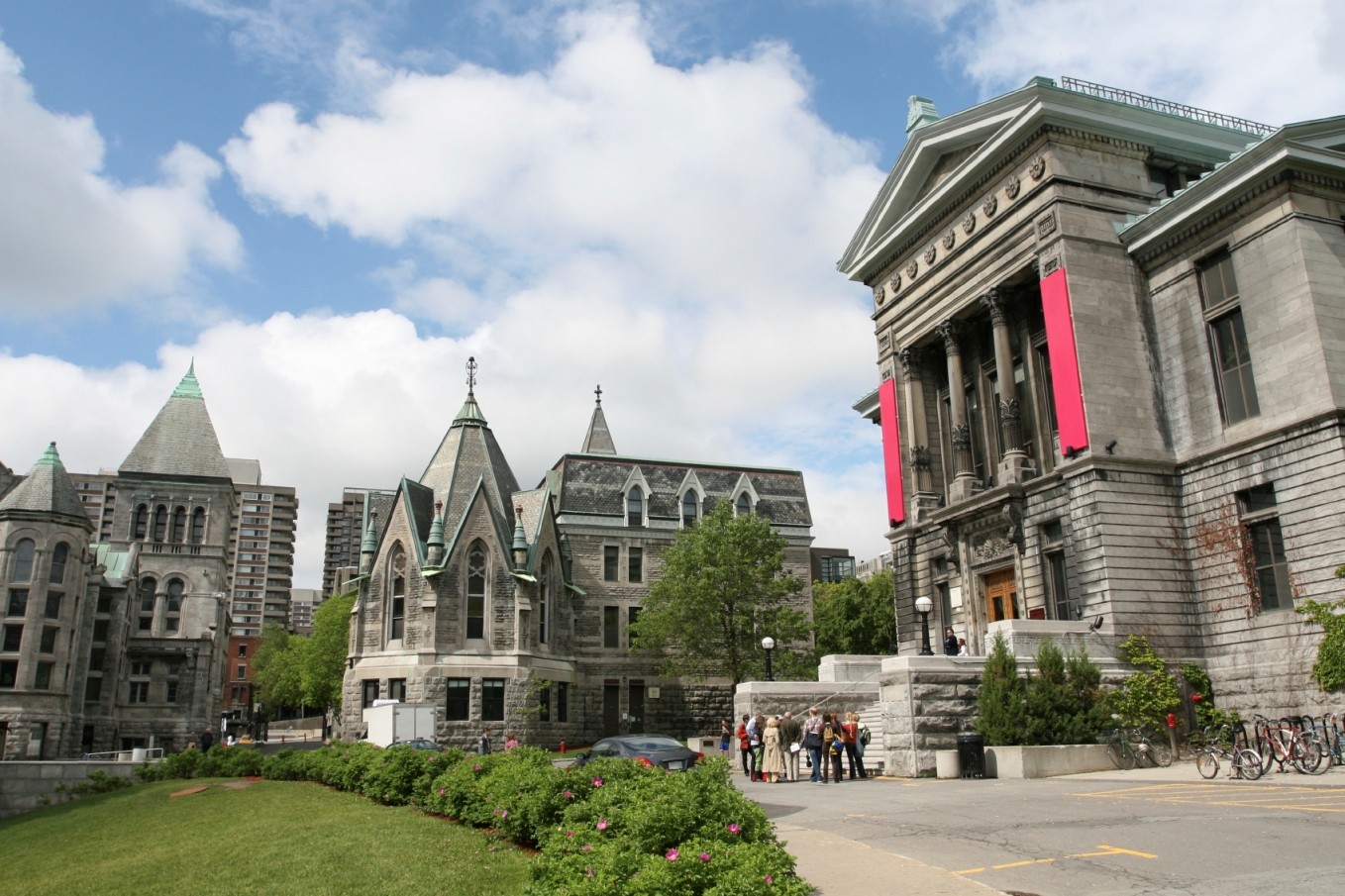 Wikiloc. Picture Of McGill University (1 2)