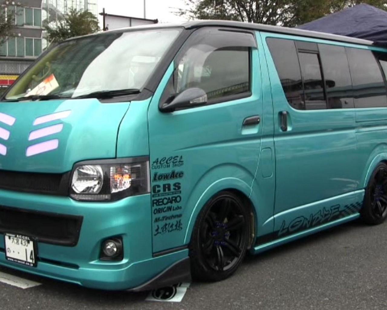 Toyota Hiace 2020 green, phone, desktop wallpaper, picture, photo