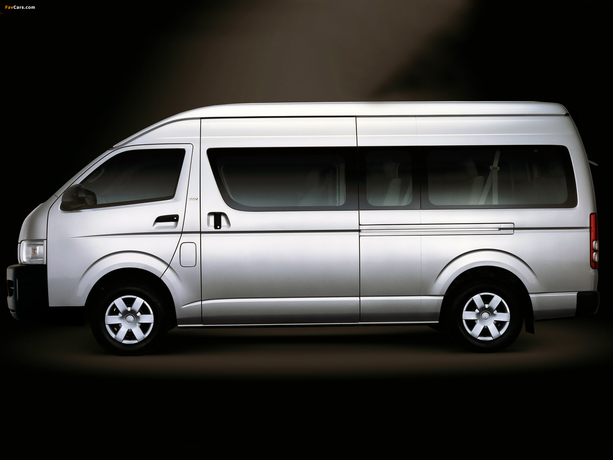 Toyota Hiace Super LWB High Roof AU Spec 2004–10 Image (2048x1536)