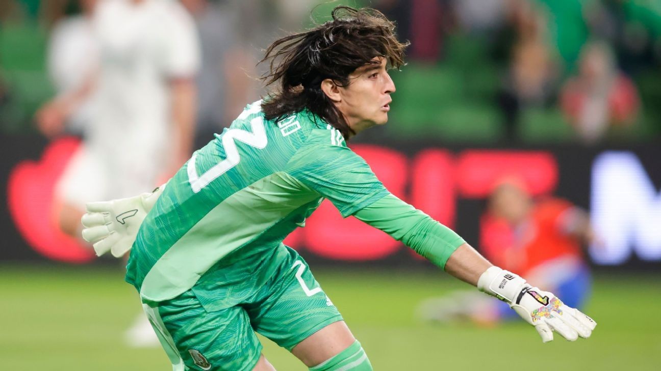Santos' Acevedo, Galaxy's Araujo showed they could help Mexico's World Cup quest Latest Football News, Live Scores, Results