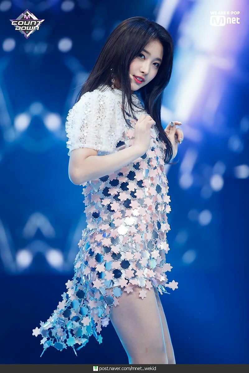 kpop wallpaper pt.2 Bon Bon Chocolat Mnet Debut Stage Wallpaper