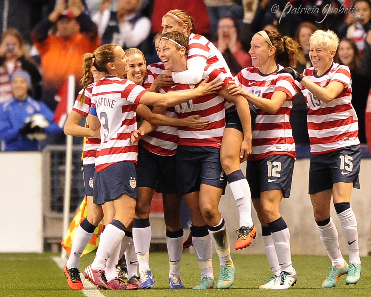 PHOTOS: USWNT 1 1 Germany