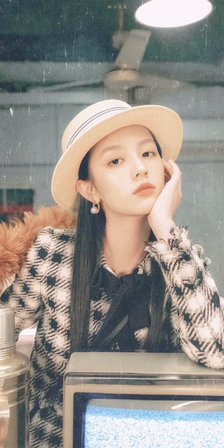 Zhou Ye wallpaper, beautiful Yezi travel fragments, fashion unlimited retro fresh taste