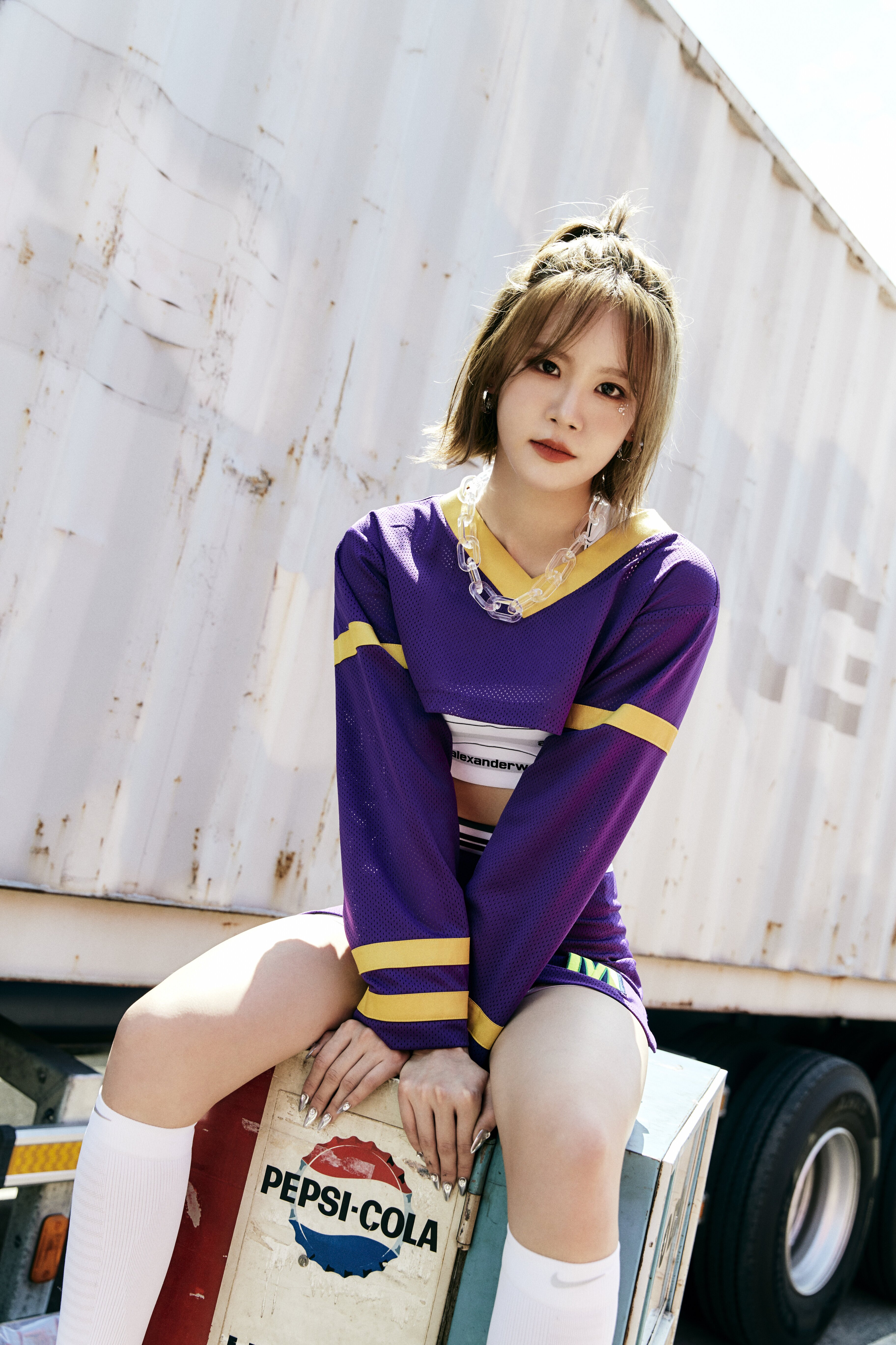 HOT ISSUE 'ICONS' Concept Teaser Image