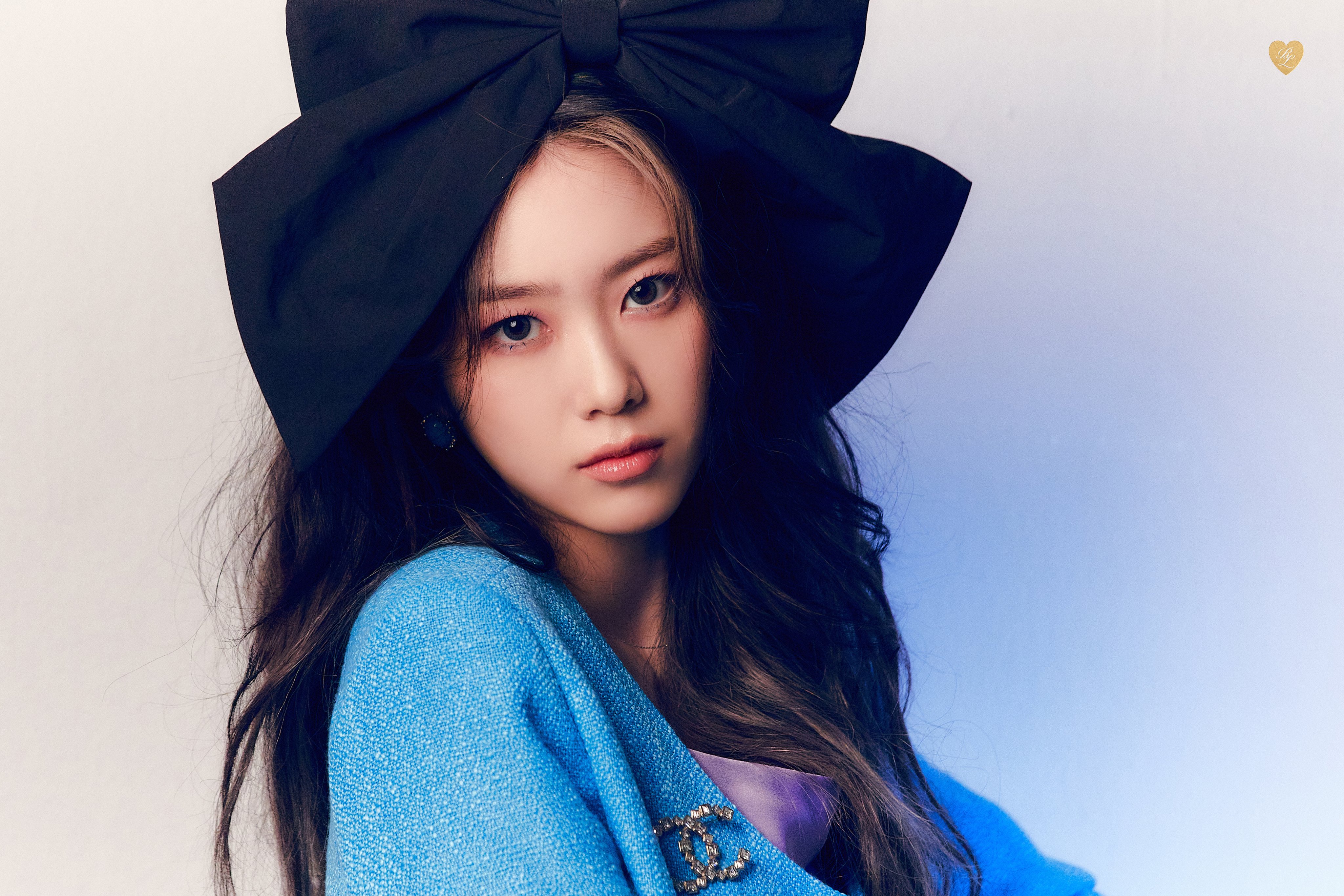 Oh My Girl members look dazzling in 60s inspired concept photo for upcoming full length album 'Real Love'