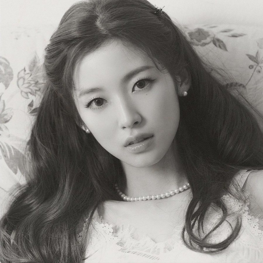 OH MY GIRL Stuns in Sepia Individual Concept Photo For 'Real Love'