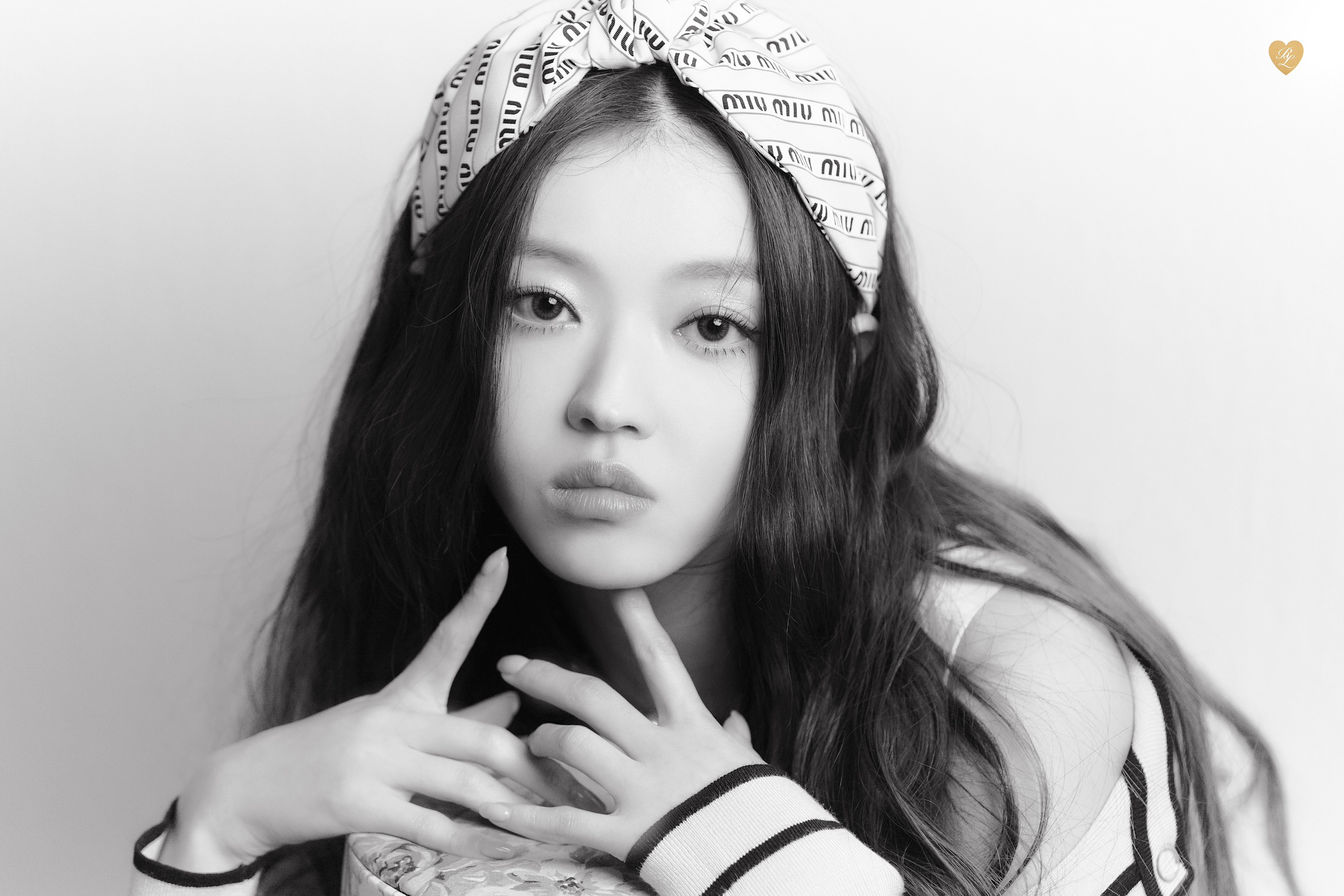 Oh My Girl members look dazzling in 60s inspired concept photo for upcoming full length album 'Real Love'