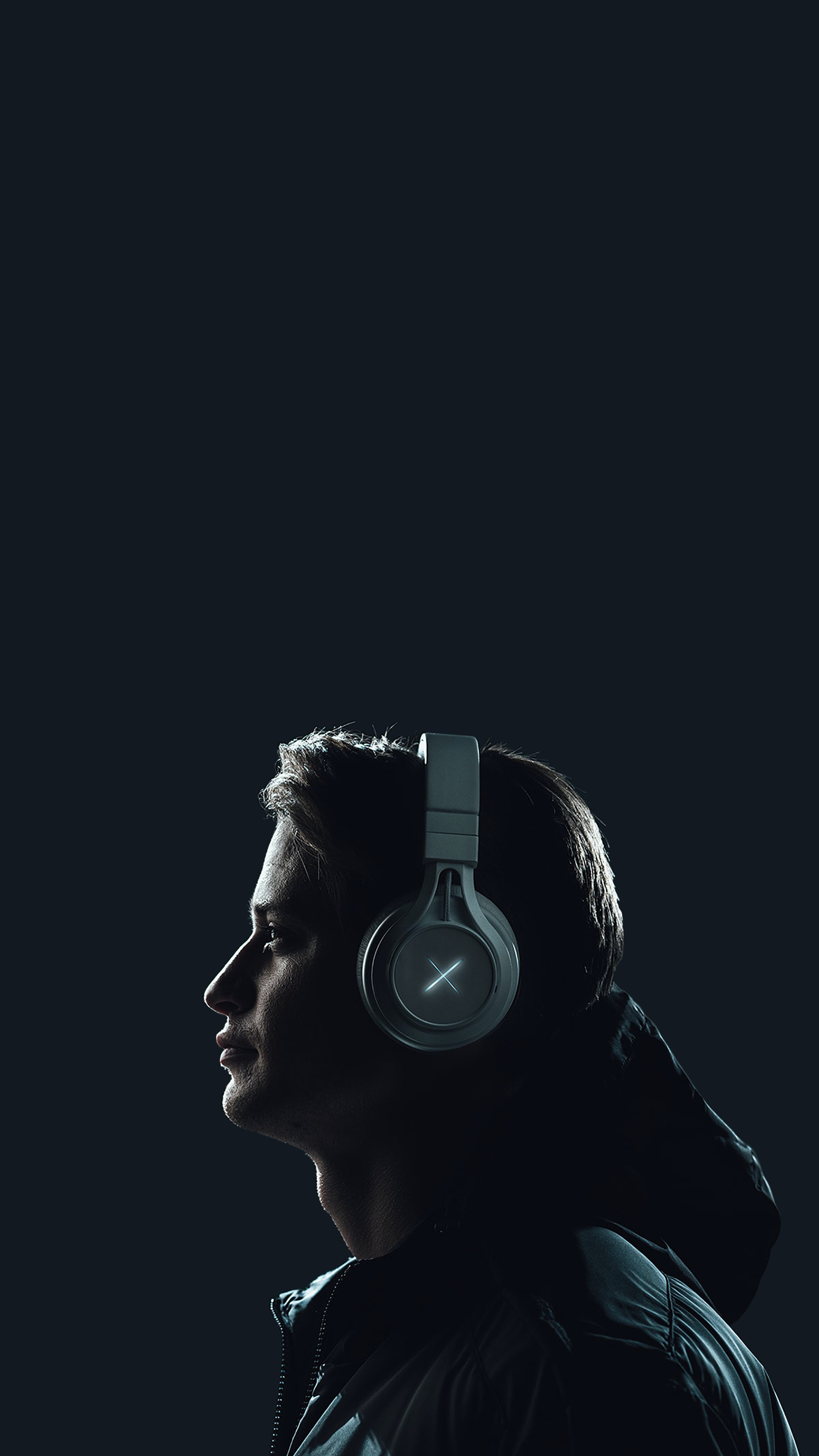 Side View Of A Man With Headphones · Free