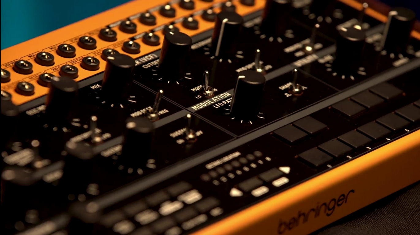Behringer Crave synth: vintage bits, all the extras, $199 Create Digital Music