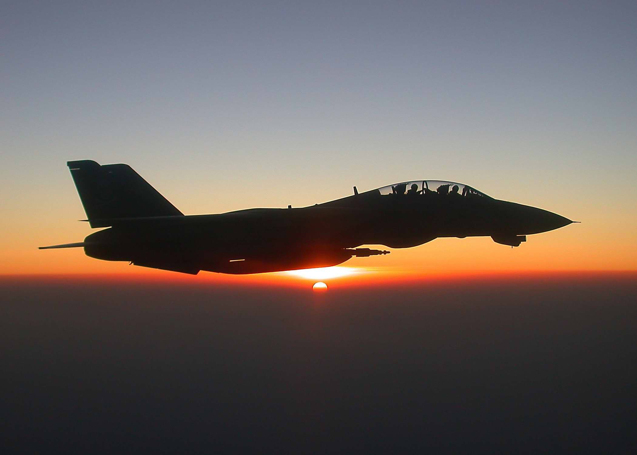 F 14 Tomcat Sunset. Wallpaper Bod. Us military aircraft, Fighter jets, Aircraft